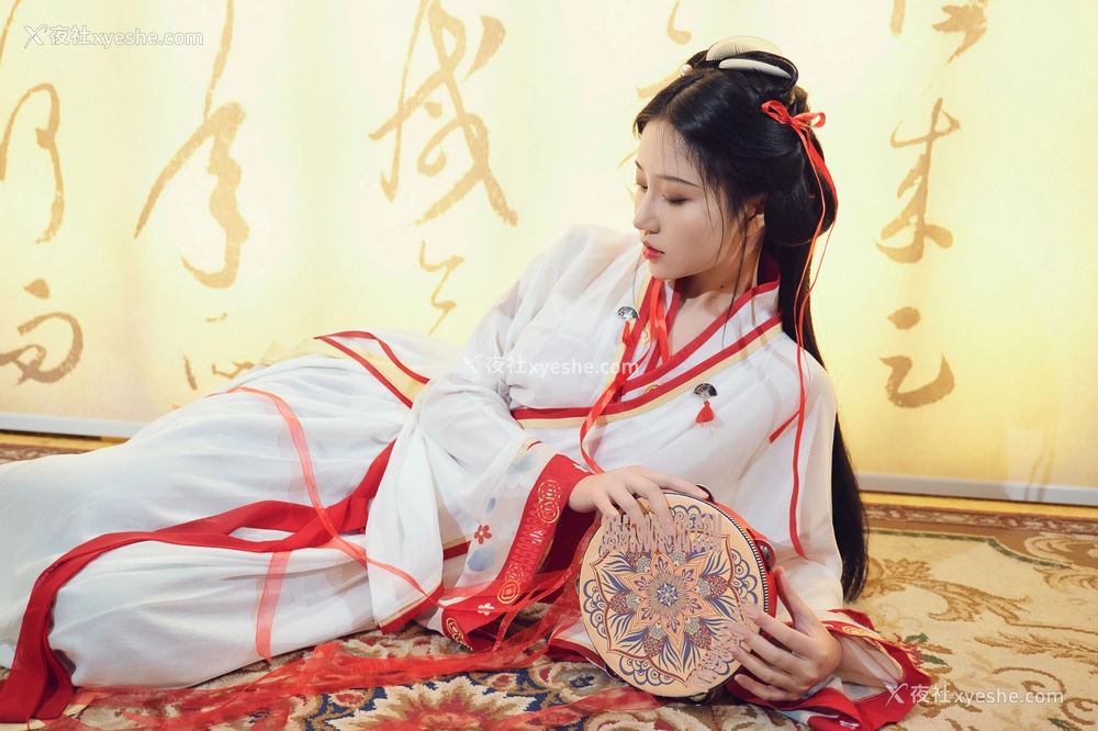 1P - 年年《如梦令》