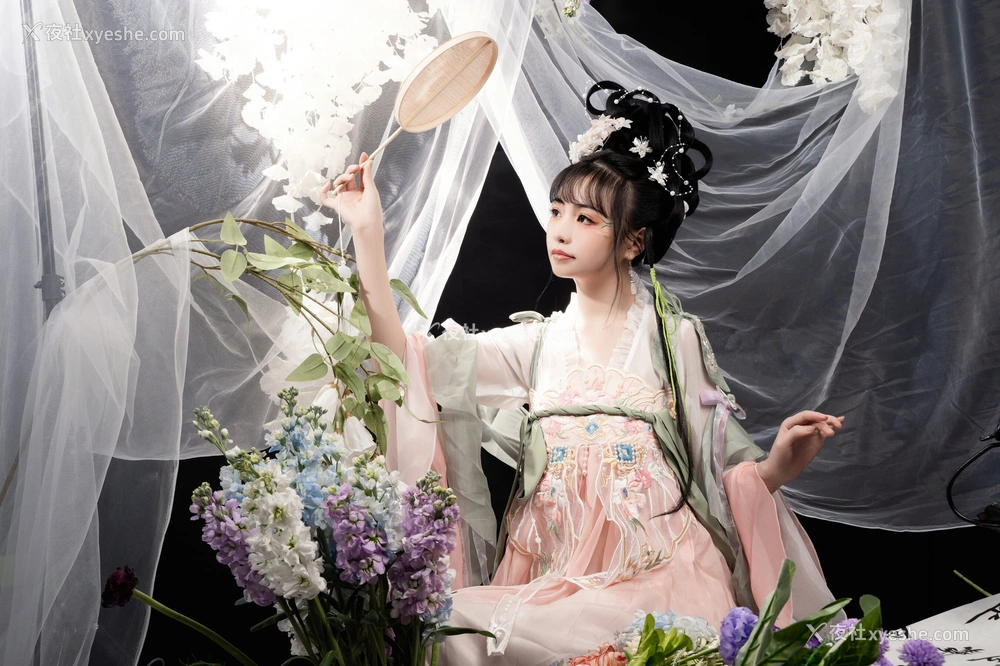 1P - 喵小吉《花间集》
