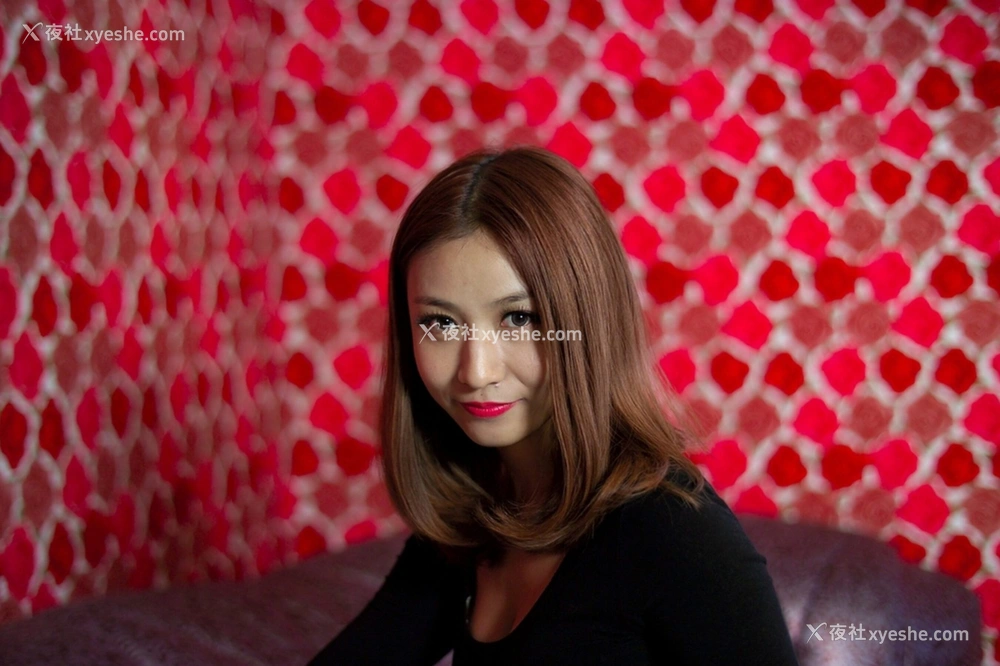 1P - 国模林美美人体私拍套图