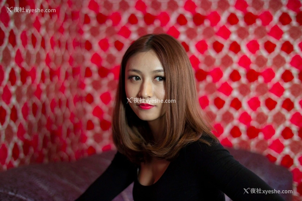 1P - 国模林美美人体私拍套图