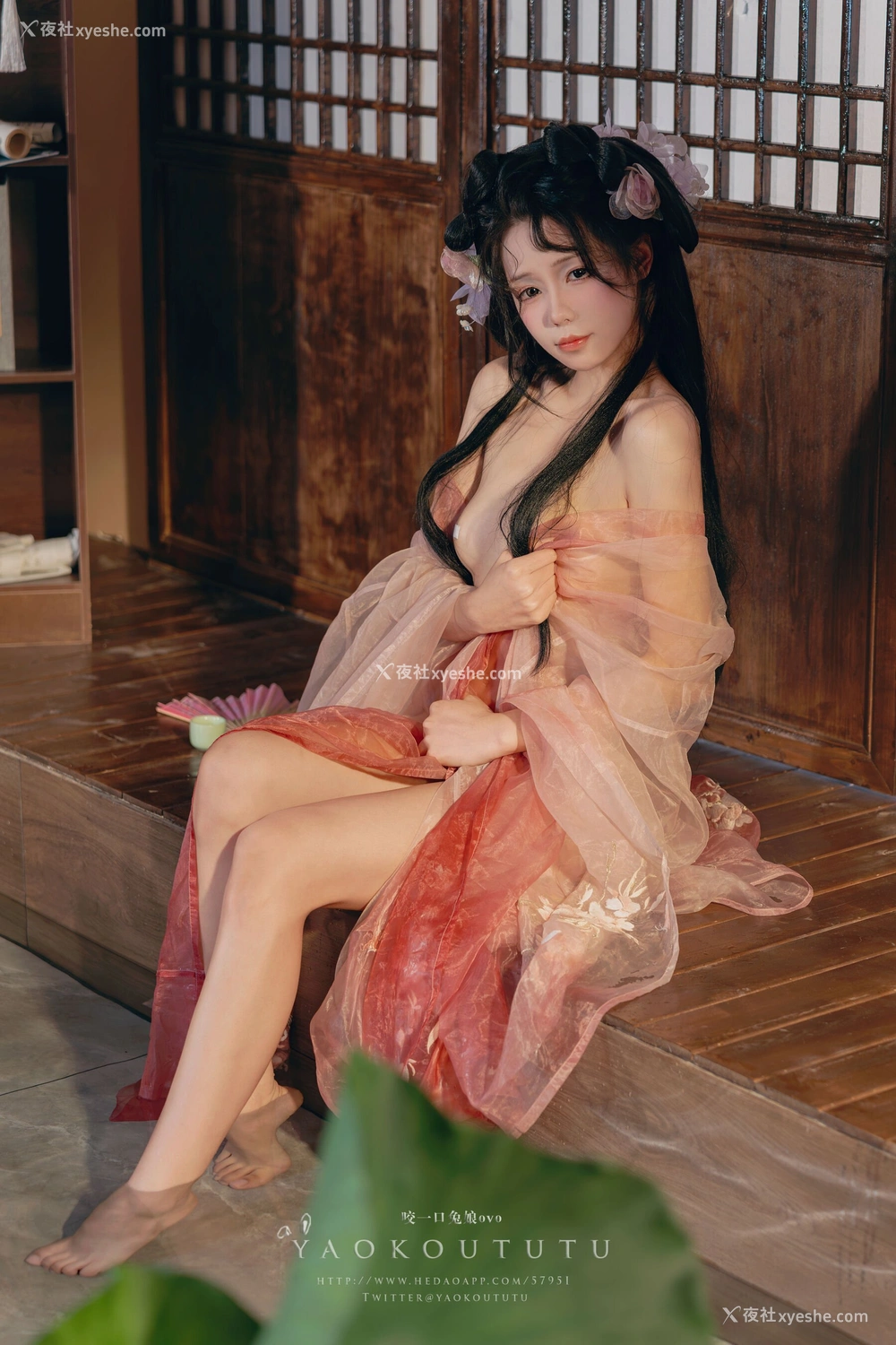 1P - 咬一口兔娘《醉倒荷塘边》