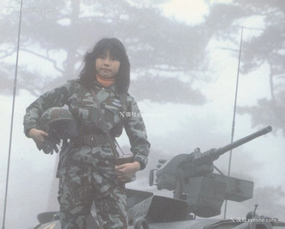 1P - 少女与戦车