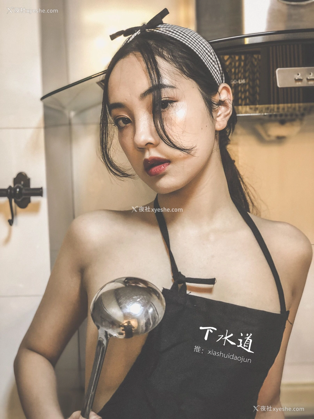 1P - 摄影师下水道作品：婕哥