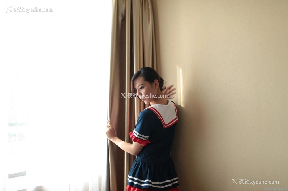1P - 国模林梦琪性感写真套图