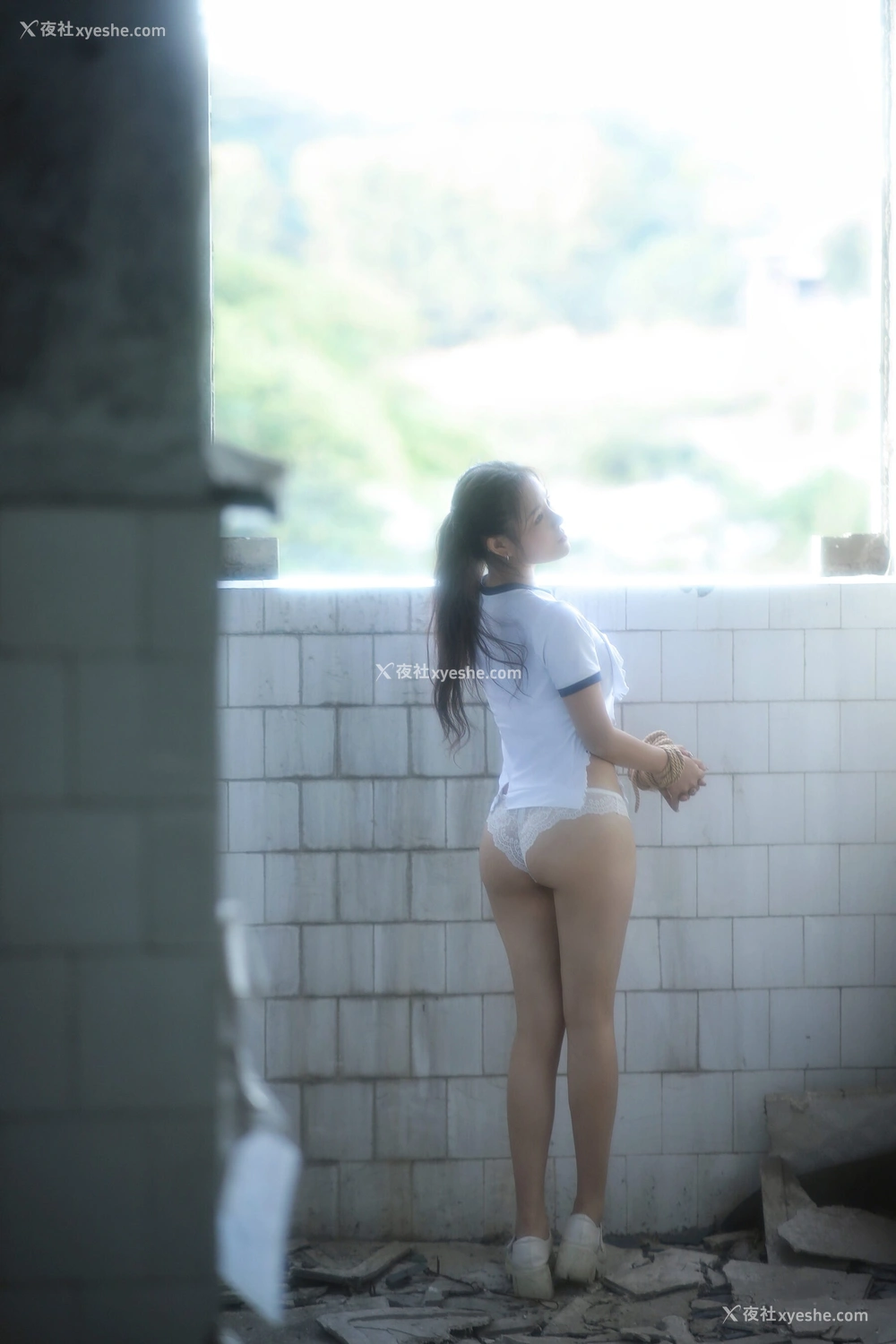 1P - 桃暖酱《废墟》