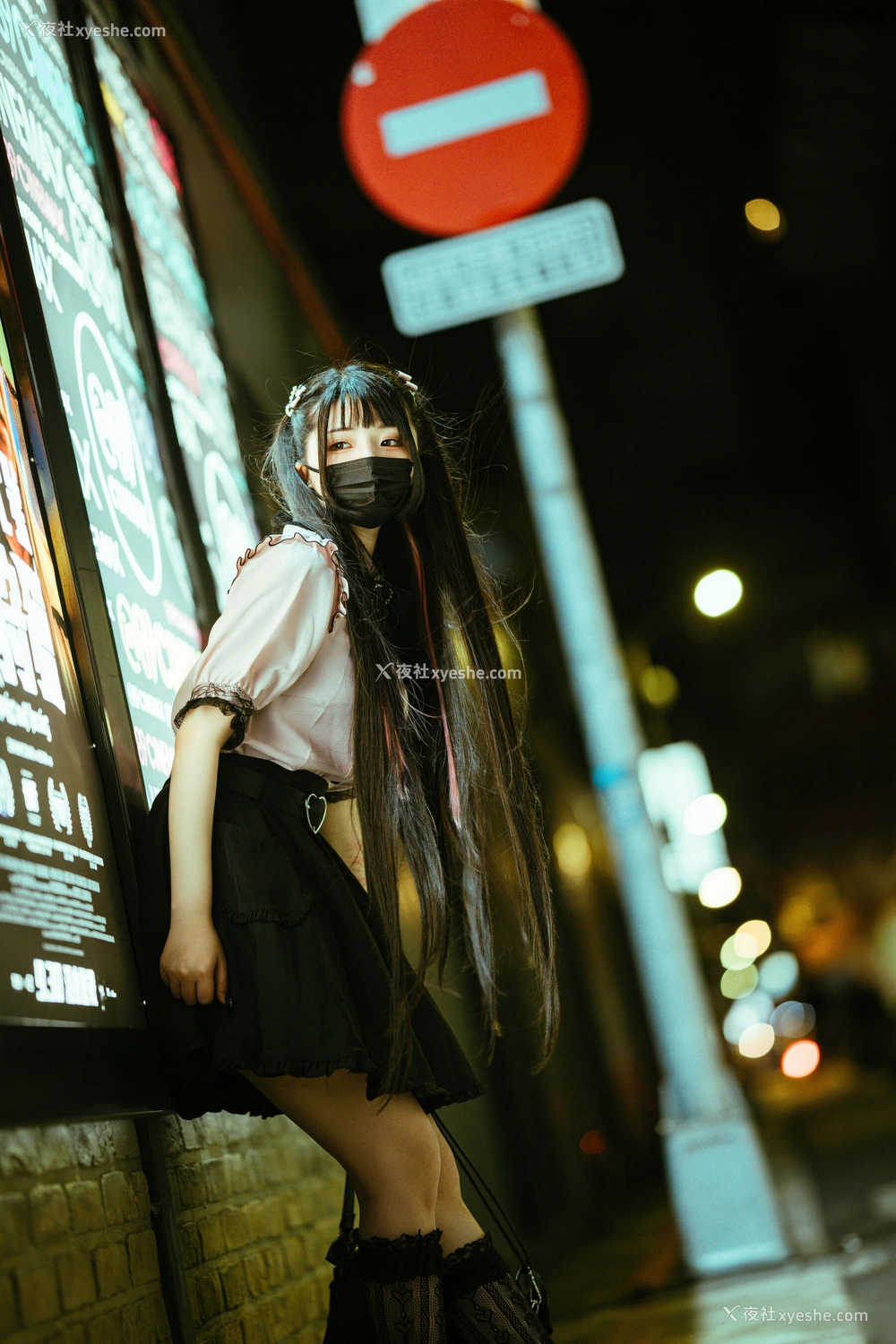 1P - 落落Raku《神待ち少女》