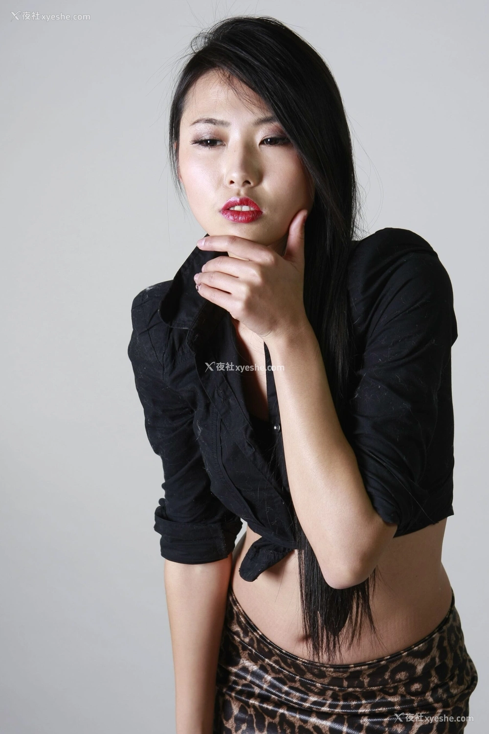 1P - 国模小美人体私拍套图