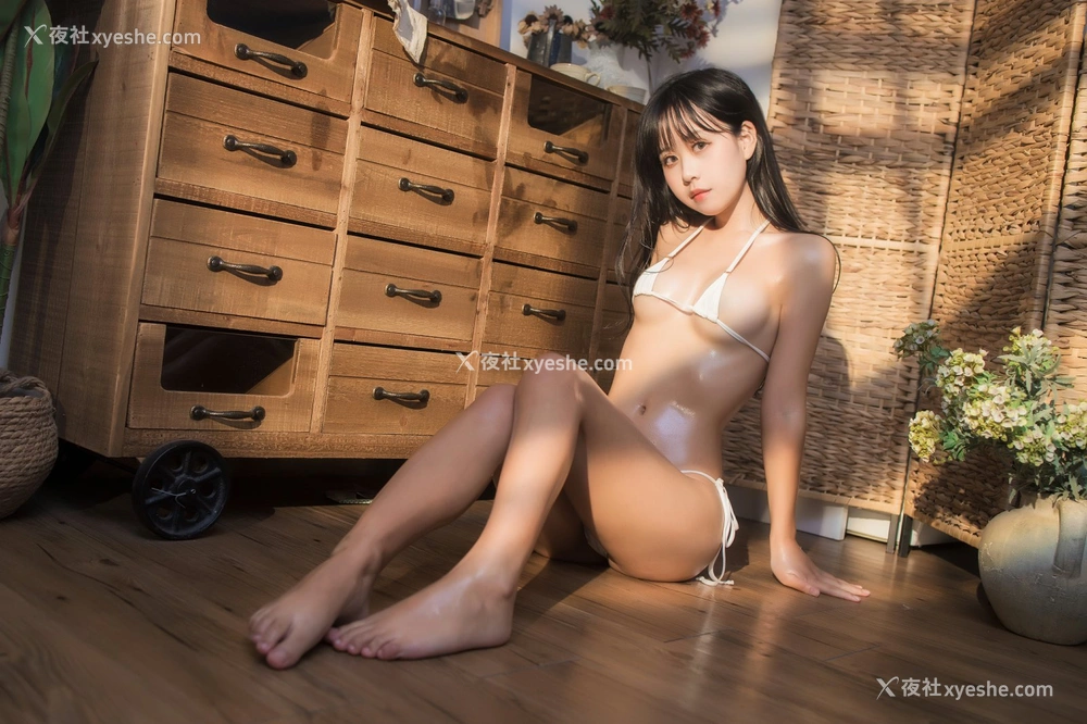1P - 萌芽儿o0 – 抹油比基尼