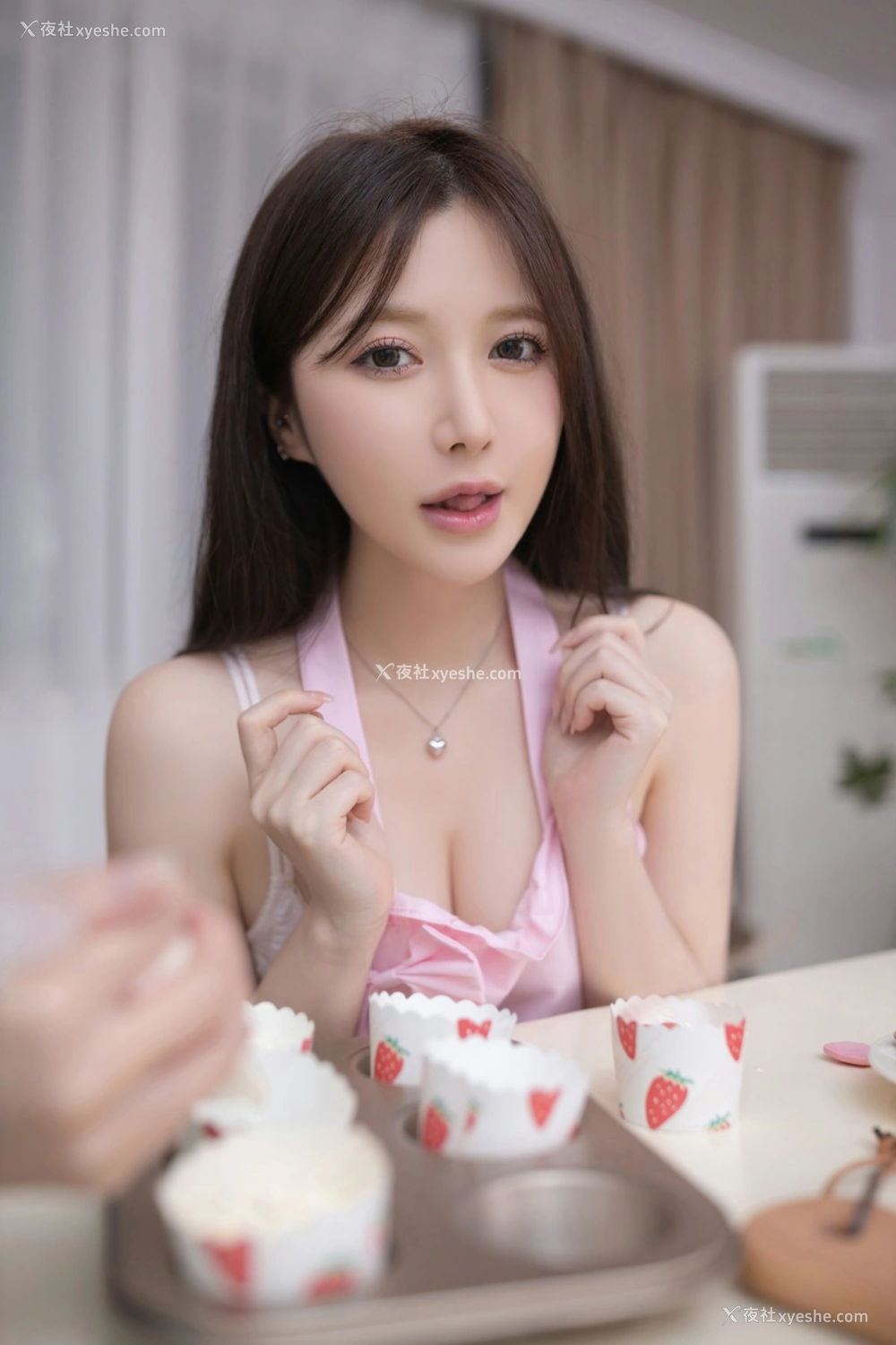 1P - 鱼子酱 一点甜 原版写真