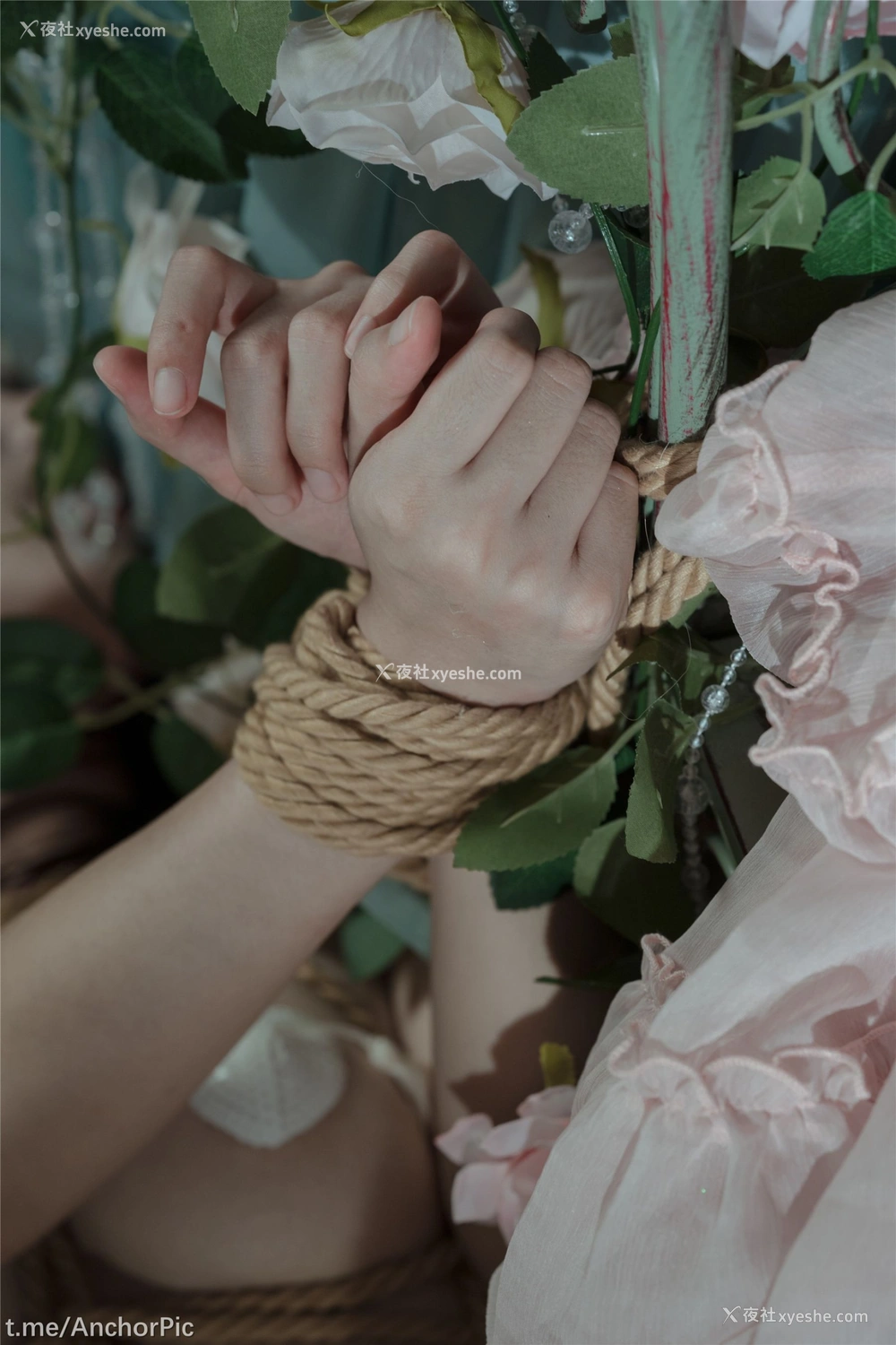 1P - 奶桃《玫瑰绳艺》