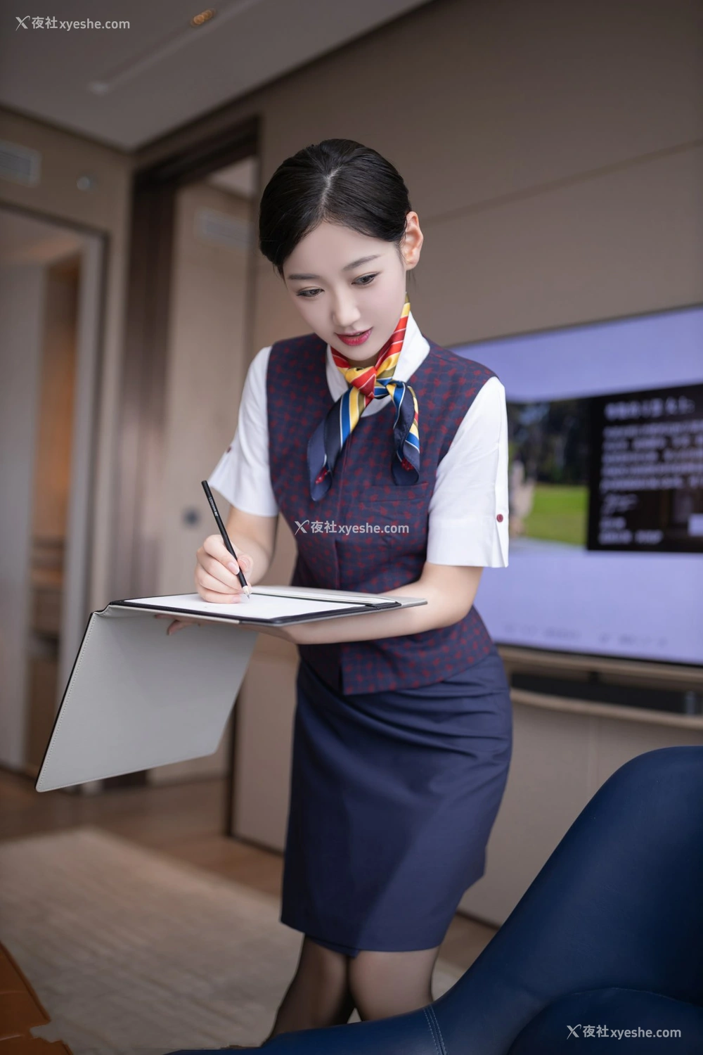 1P - 唐安琪 国航空姐 原版写真
