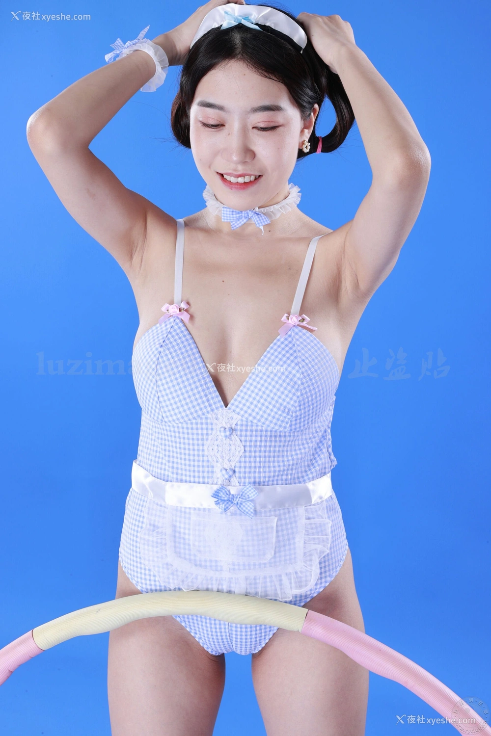 1P - 国模小图人体私拍套图