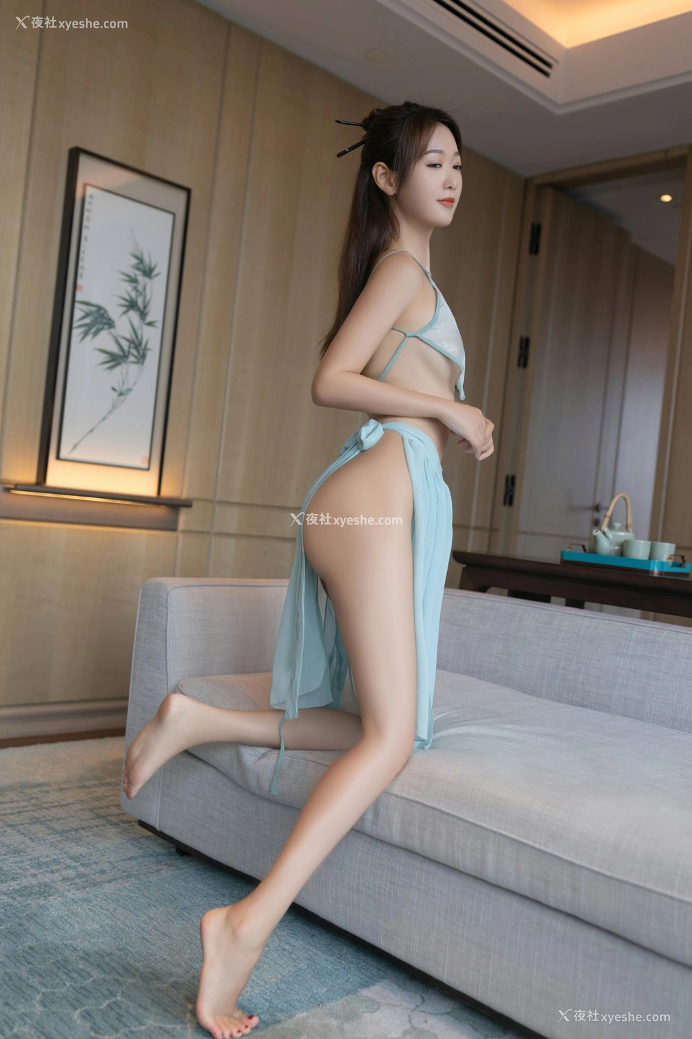 1P - 秀人网极品嫩模唐安琪性感古装写真