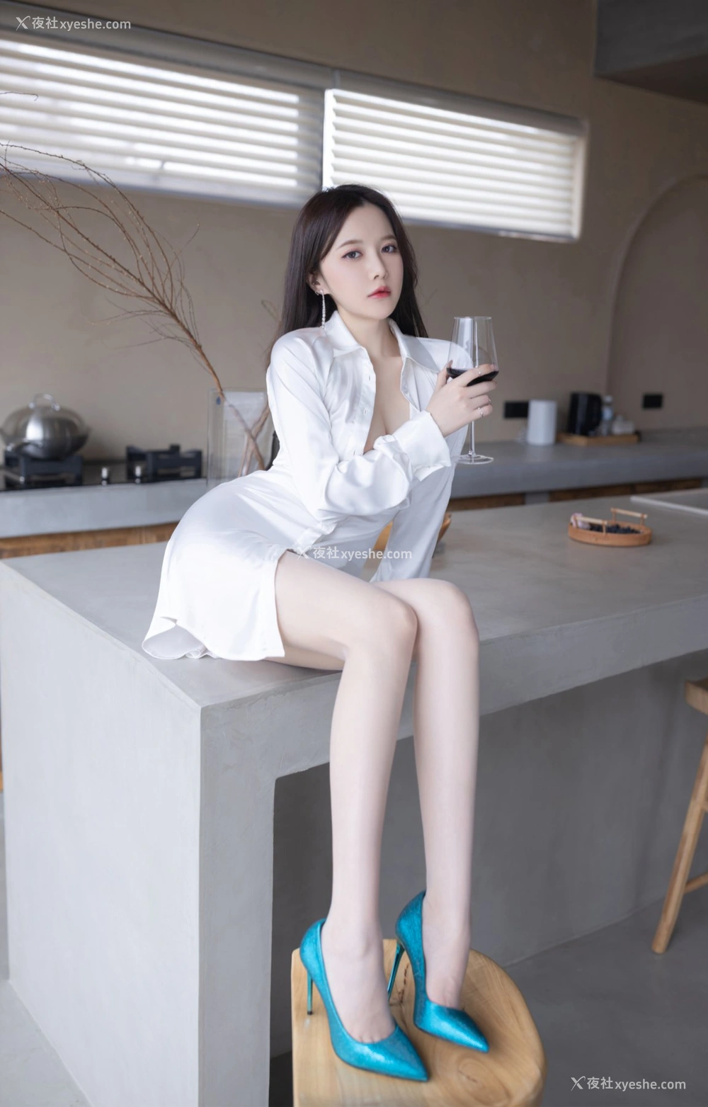 1P - 鱼子酱 禁的十三天 原版写真