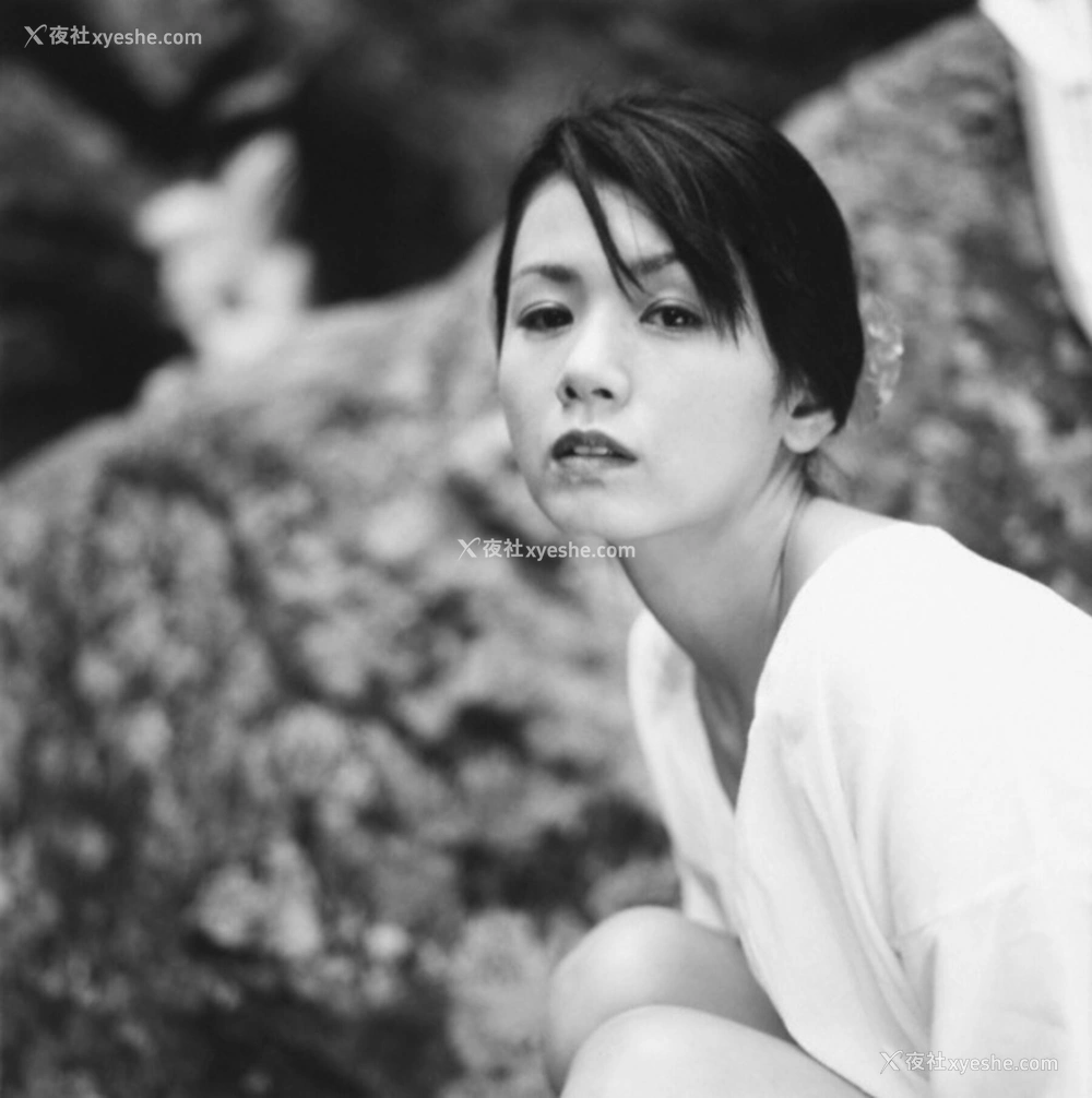 1P - 小岛可奈子《隠花な被写体》