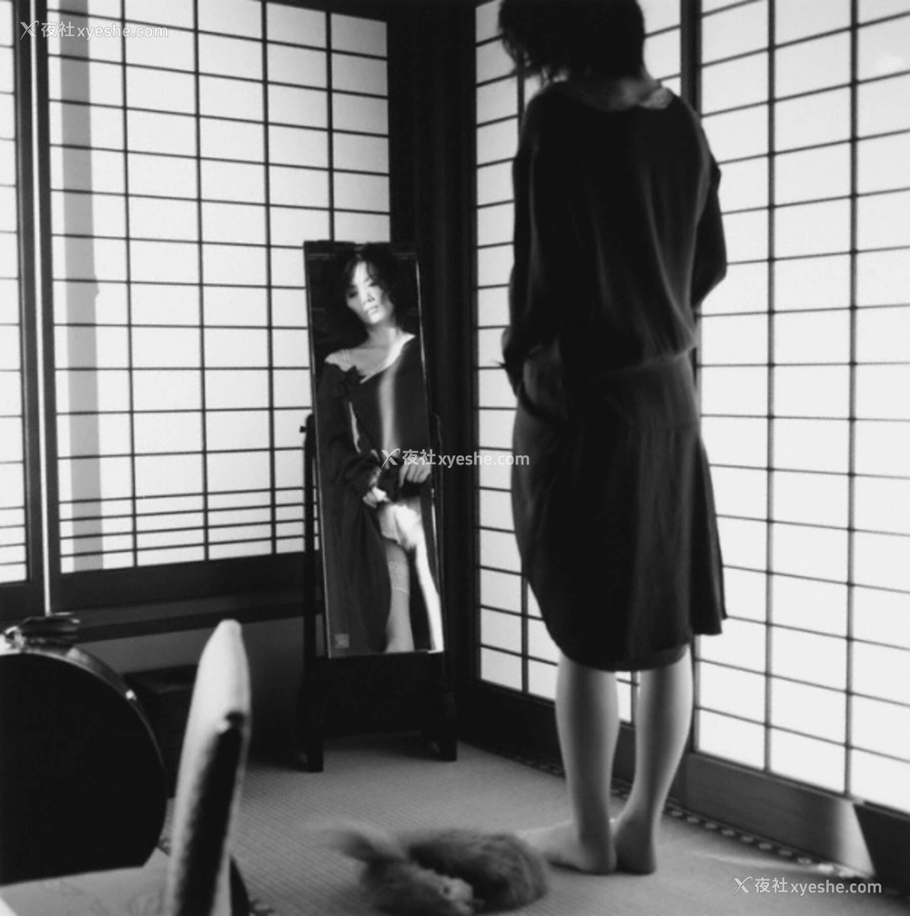 1P - 小岛可奈子《隠花な被写体》