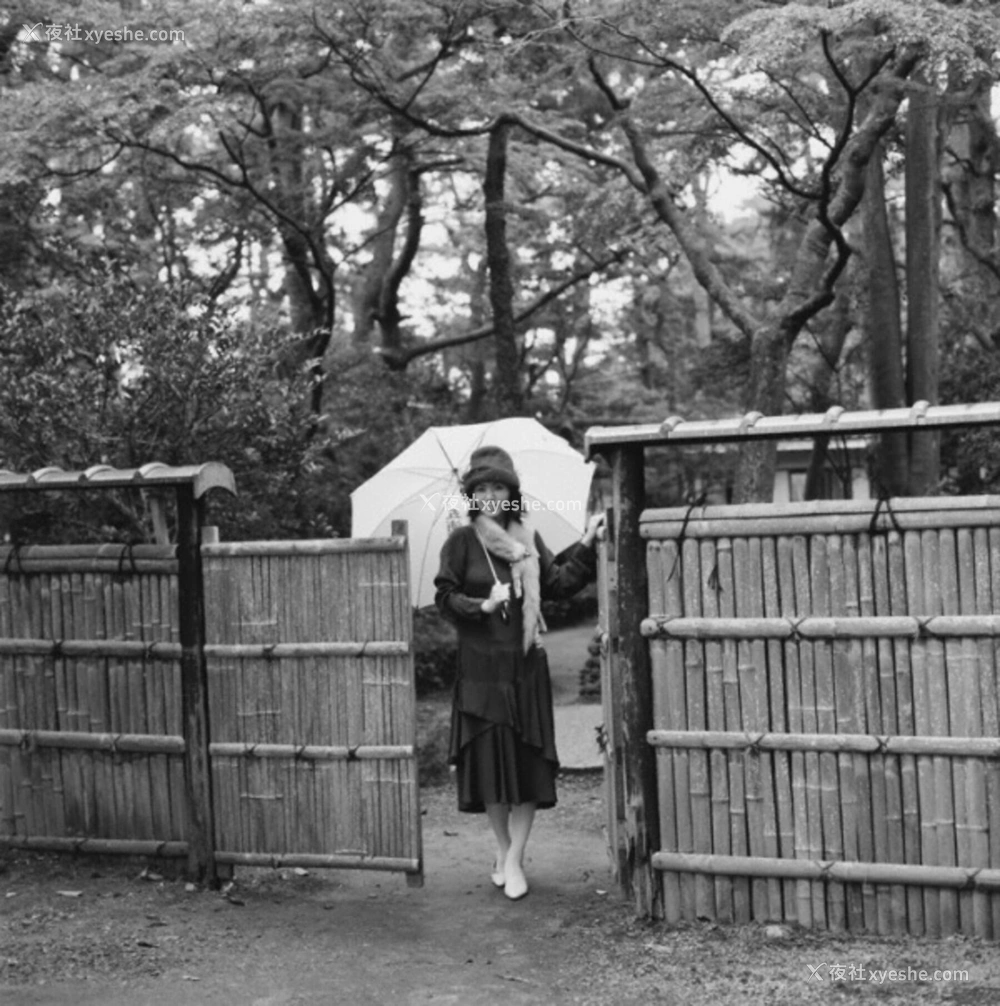 1P - 小岛可奈子《隠花な被写体》