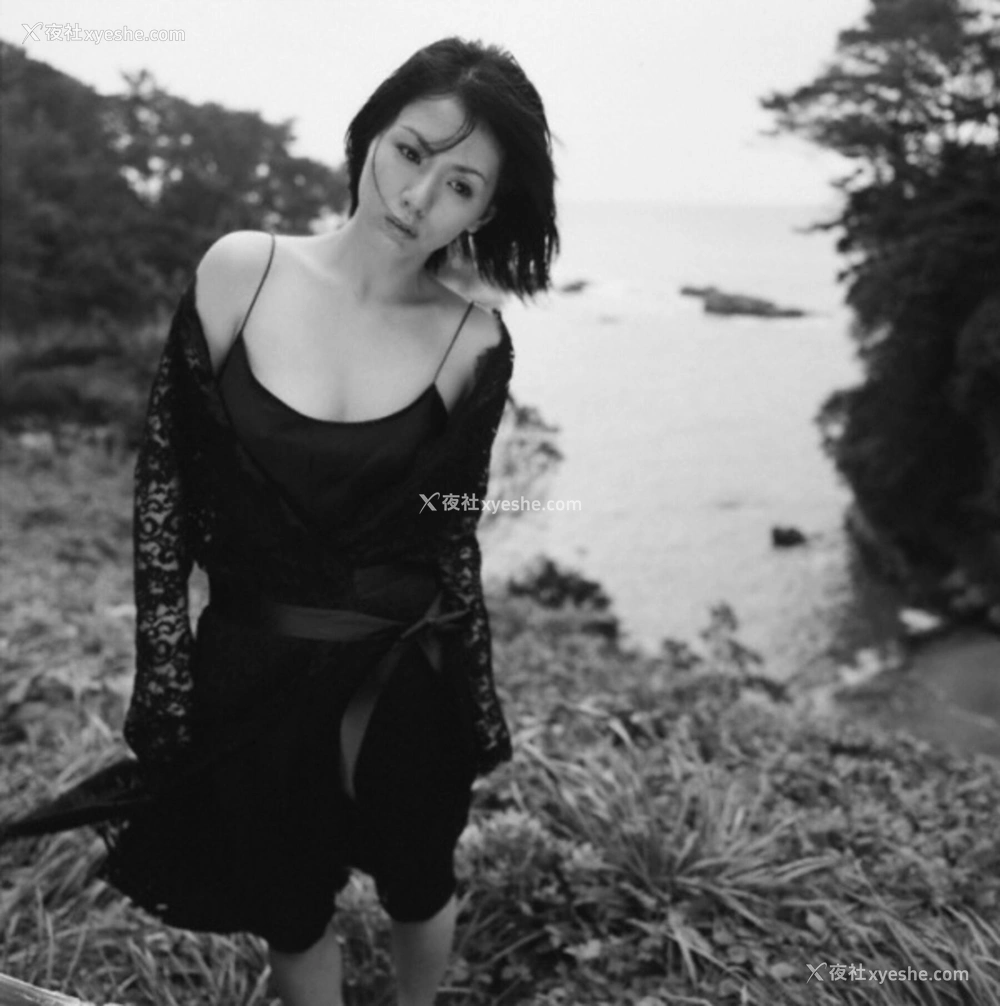 1P - 小岛可奈子《隠花な被写体》