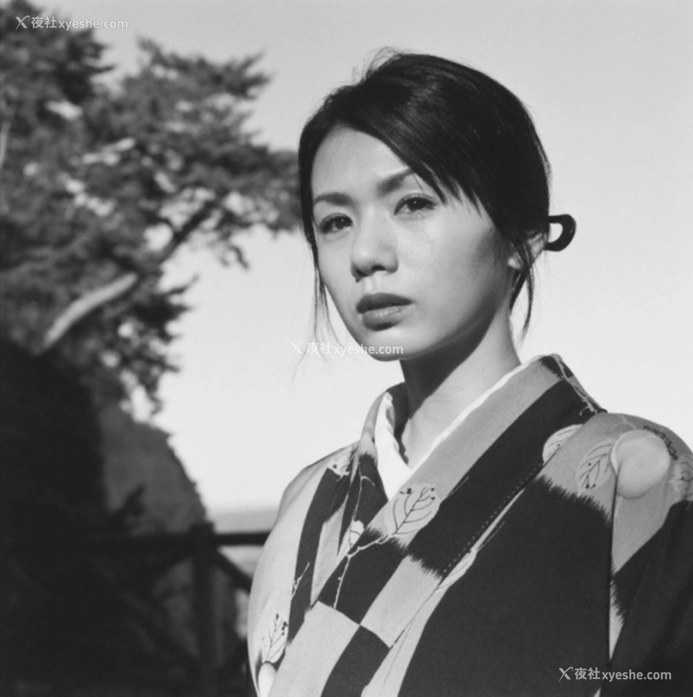 1P - 小岛可奈子《隠花な被写体》