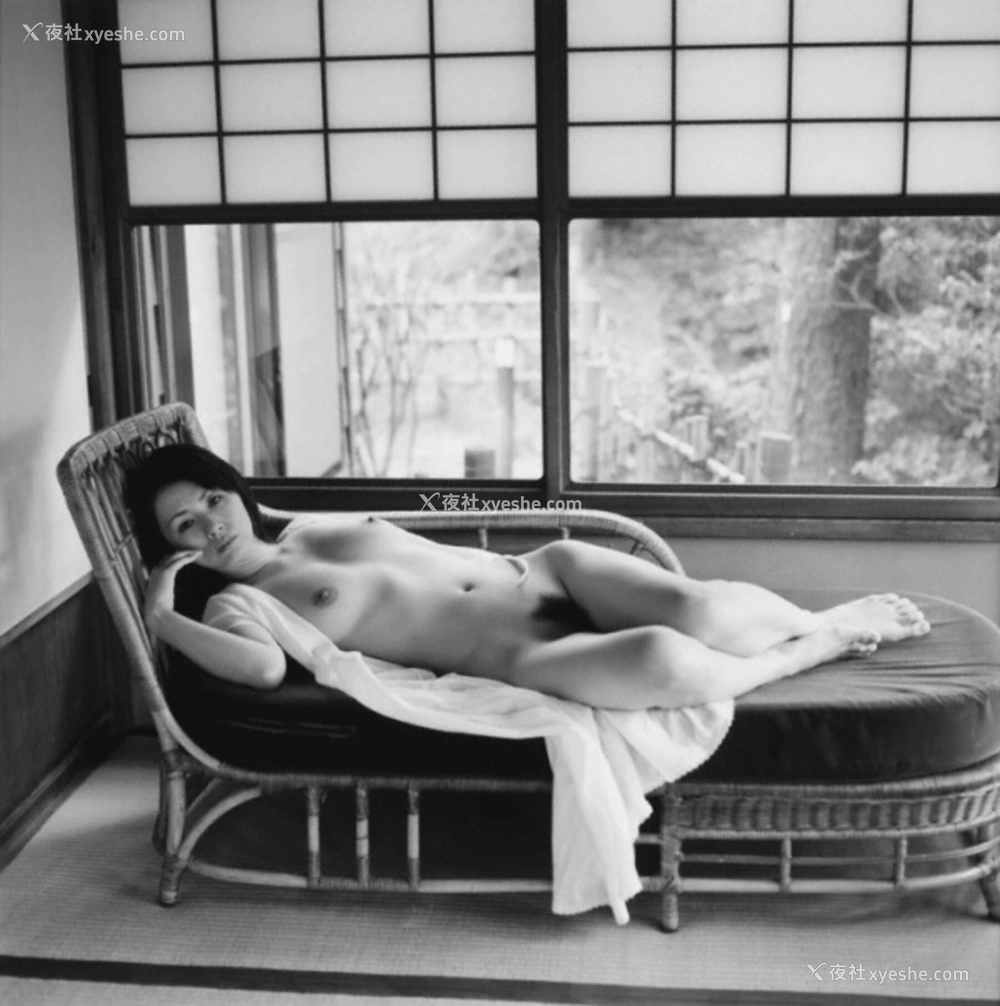 1P - 小岛可奈子《隠花な被写体》