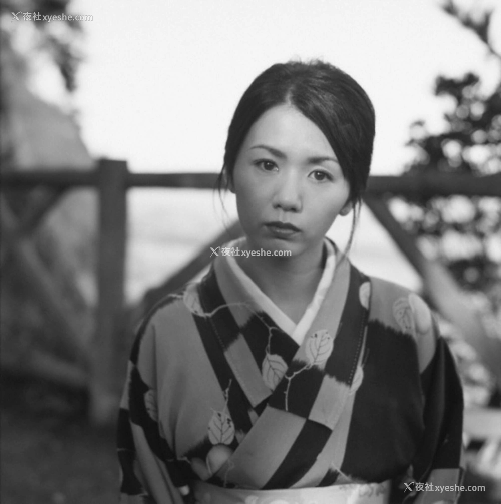 1P - 小岛可奈子《隠花な被写体》