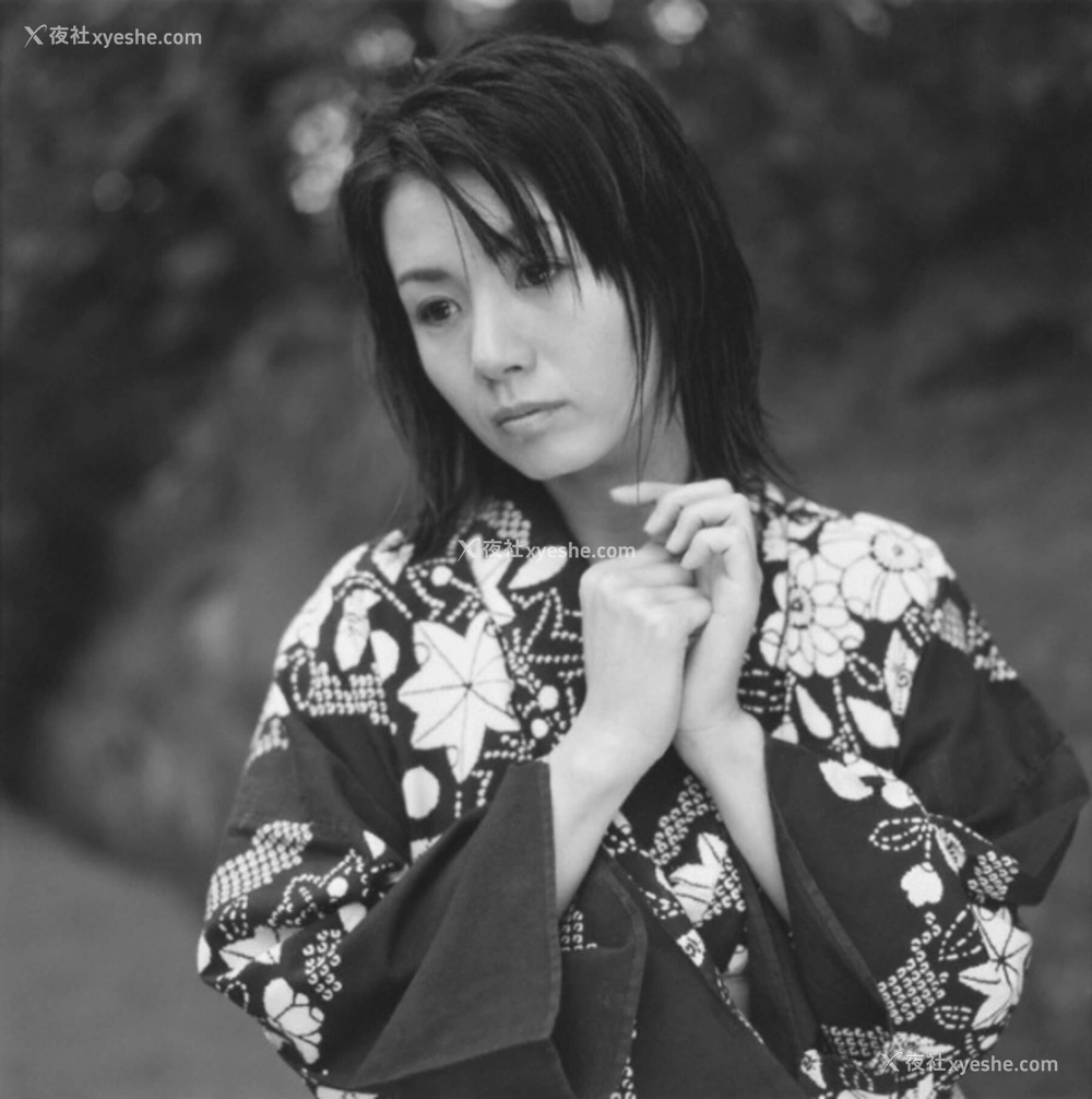 1P - 小岛可奈子《隠花な被写体》
