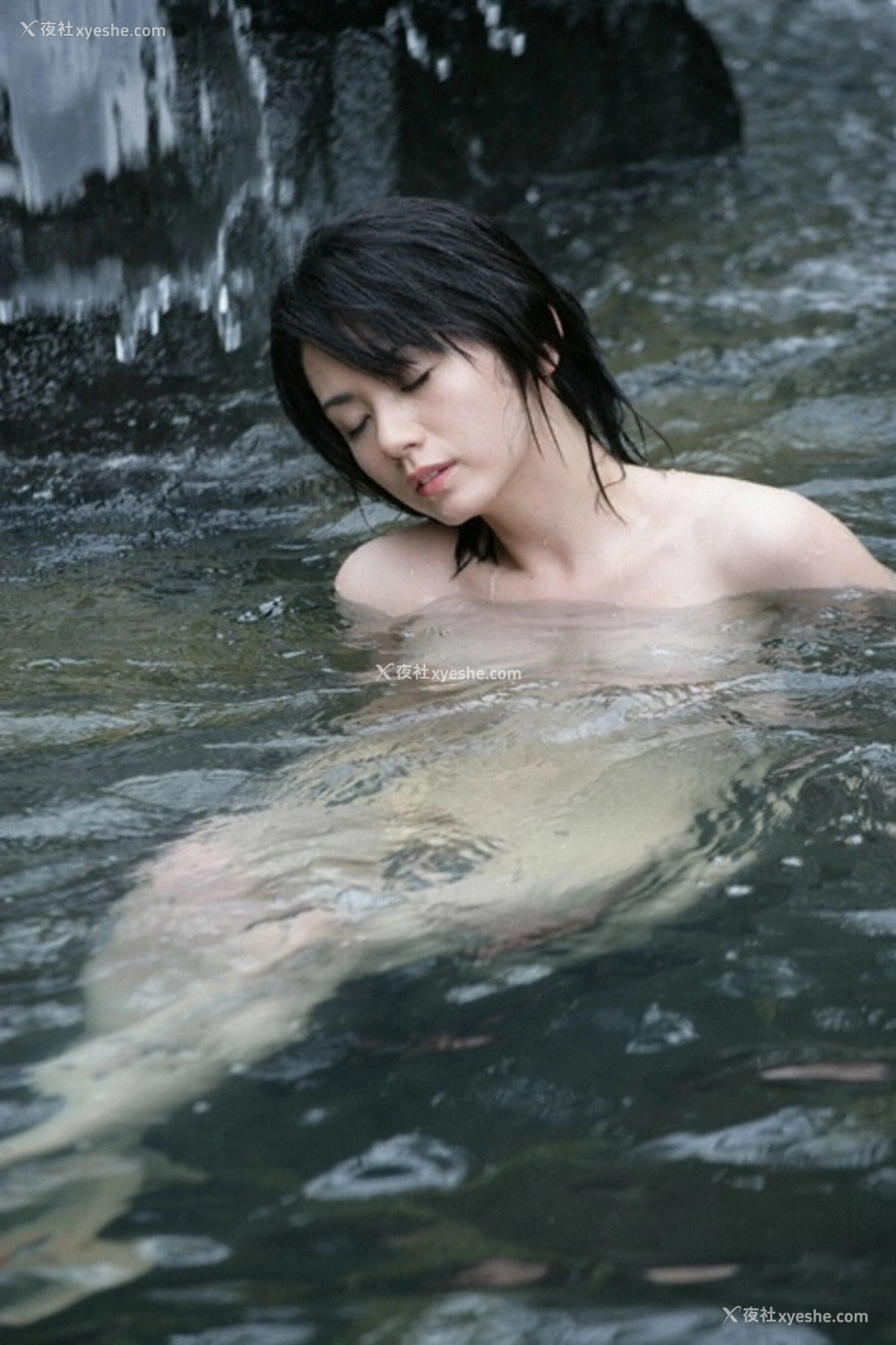 1P - 小岛可奈子《隠花な被写体》