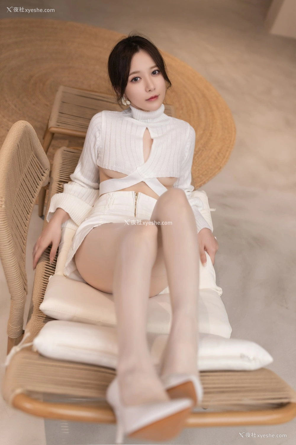 1P - 鱼子酱 雪化 原版写真