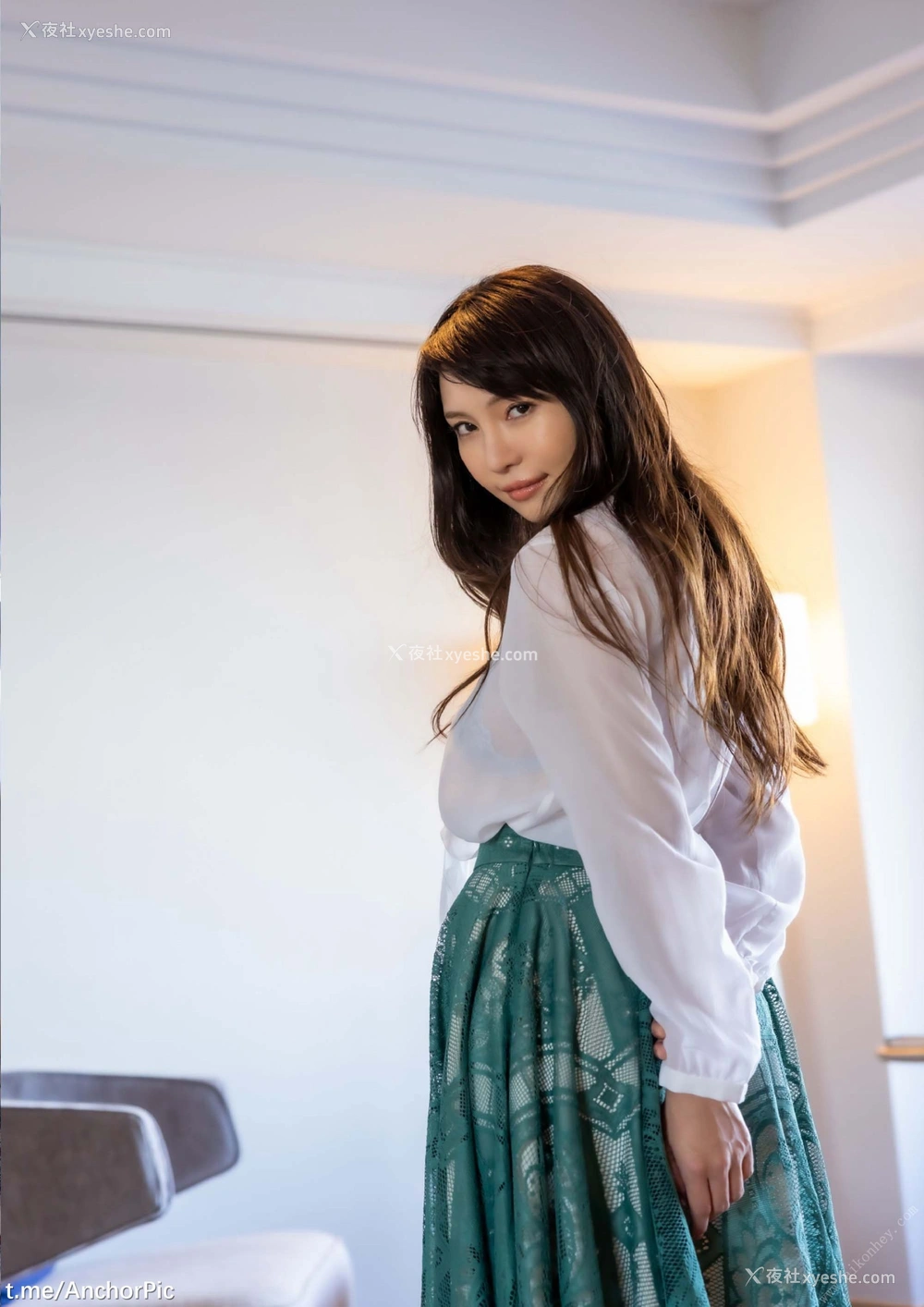 1P - 小野夕子《无机质な女》
