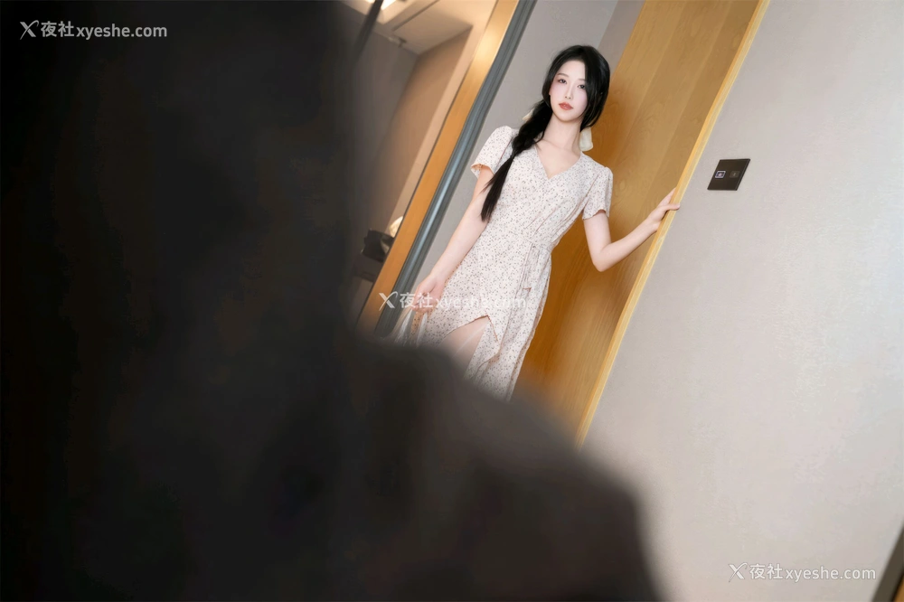1P - 抖娘·利世《保姆与土豪瘫痪老头的不雅行为》