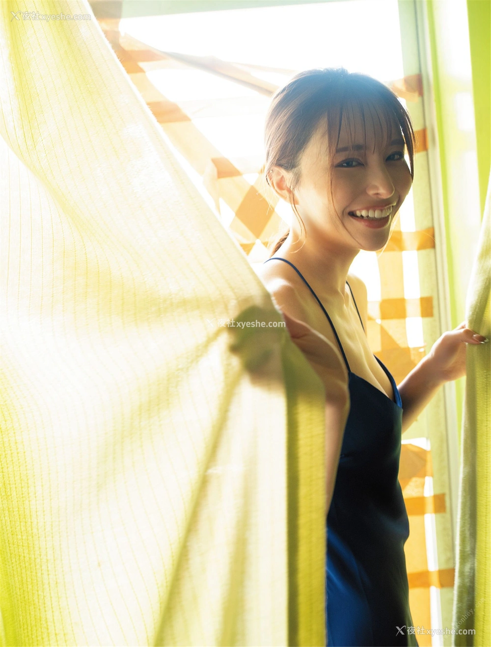 1P - 伊藤舞雪《Private》