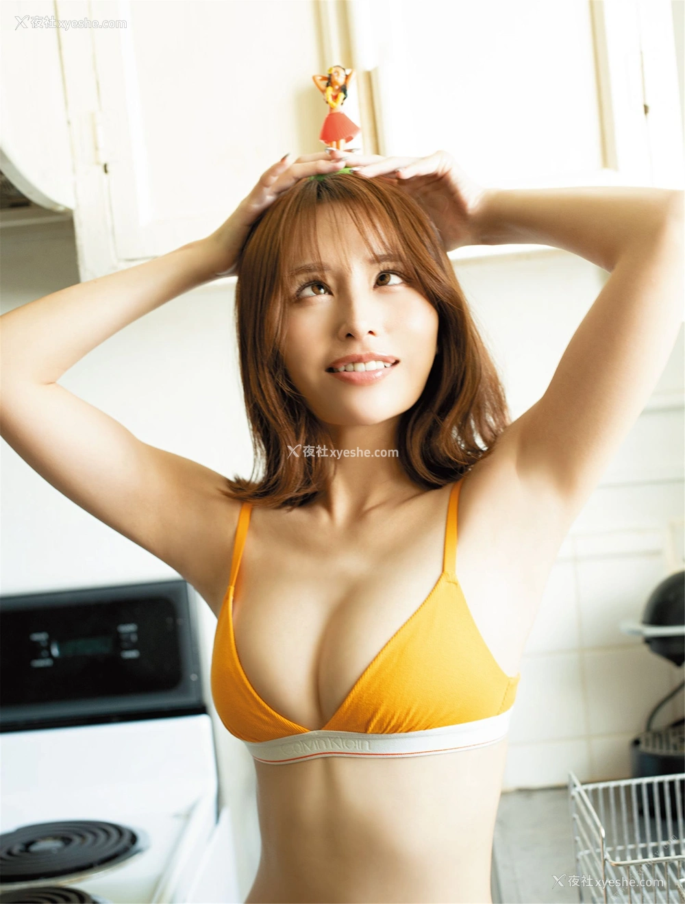 1P - 伊藤舞雪《Private》