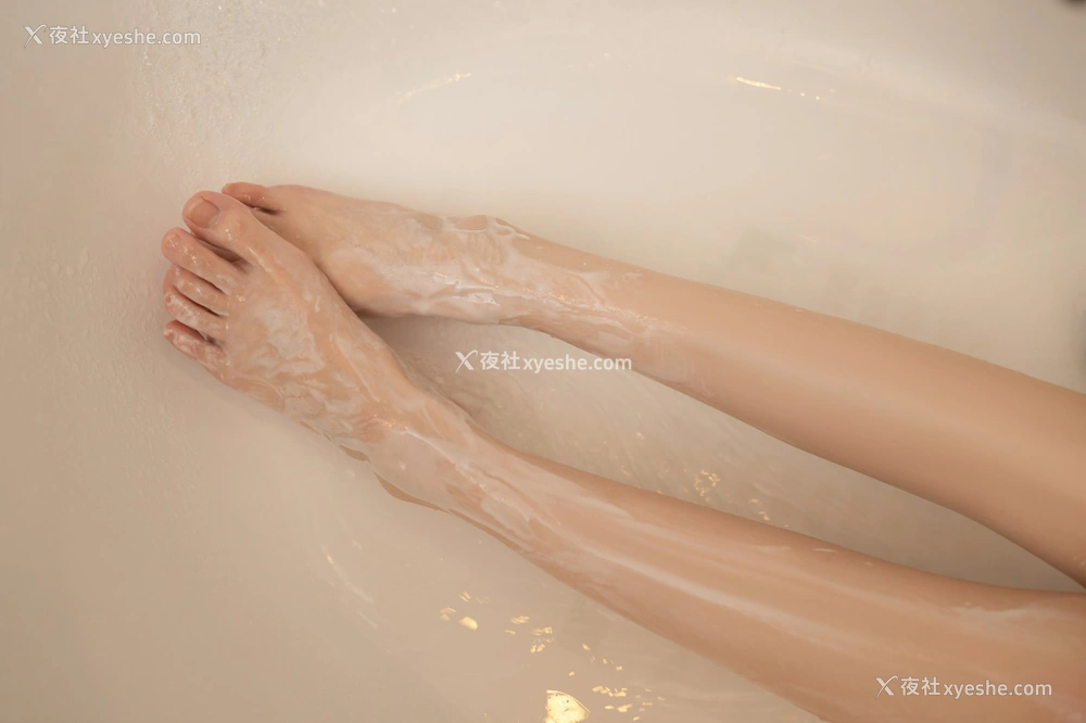 1P - 鱼子酱 情趣兔女郎 原版写真