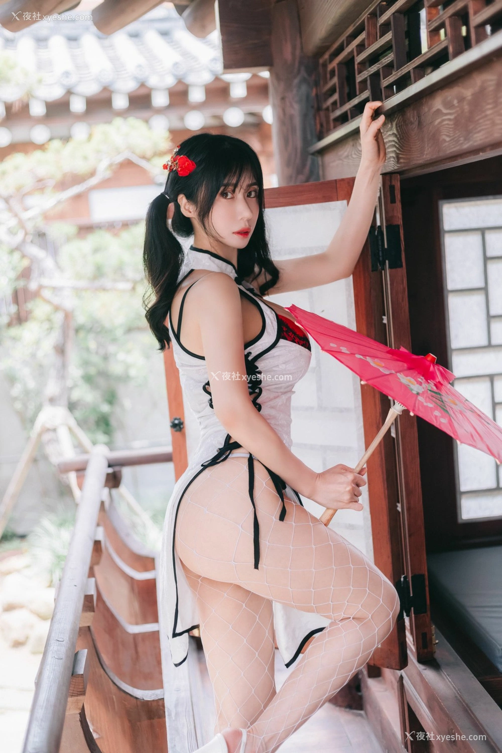 1P - [Paranhosu] Sia – Bright Moon