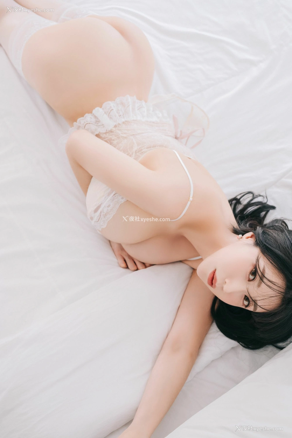 1P - [Paranhosu] Sia – Special Photobook Vol.2