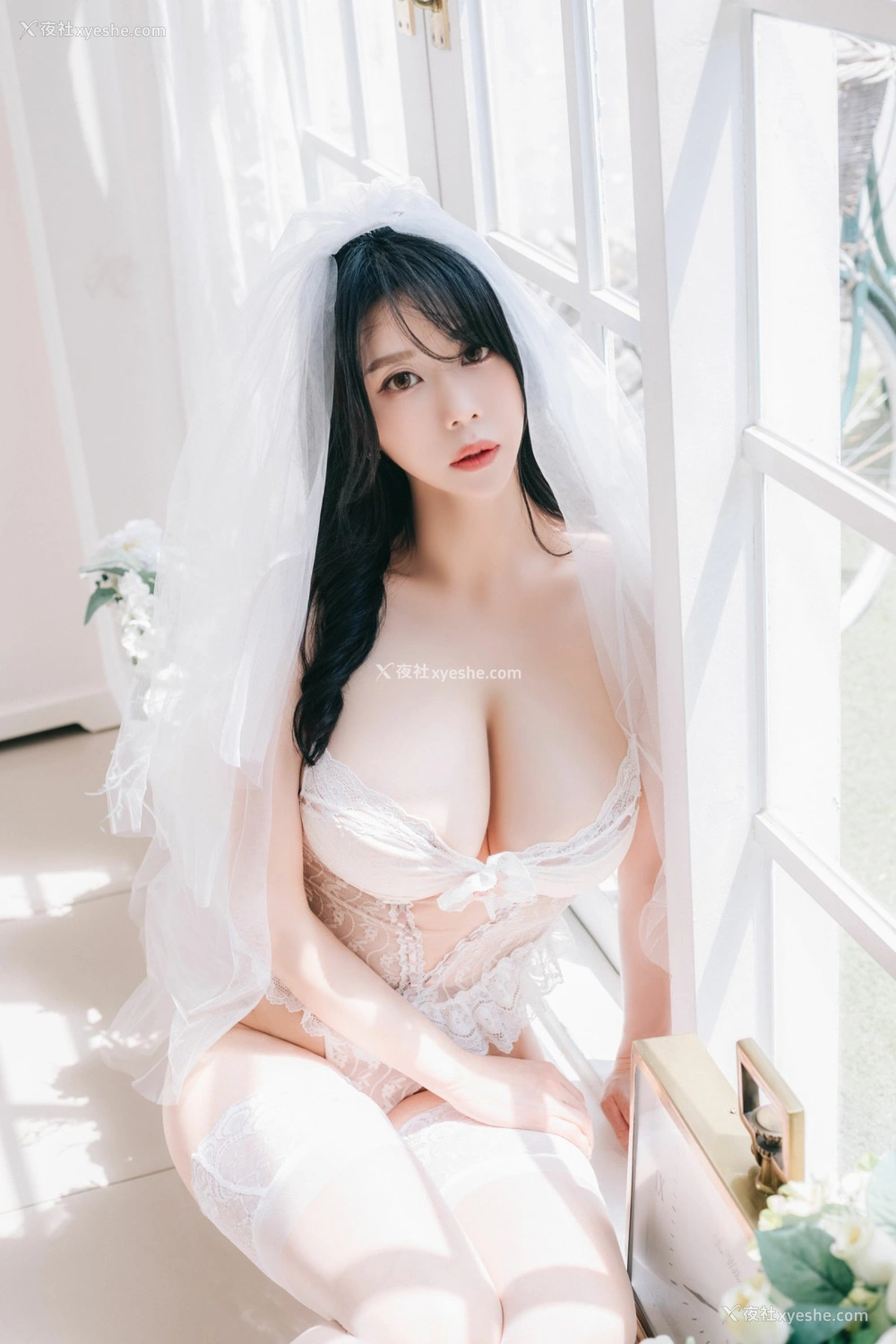 1P - [Paranhosu] Sia – Special Photobook Vol.2