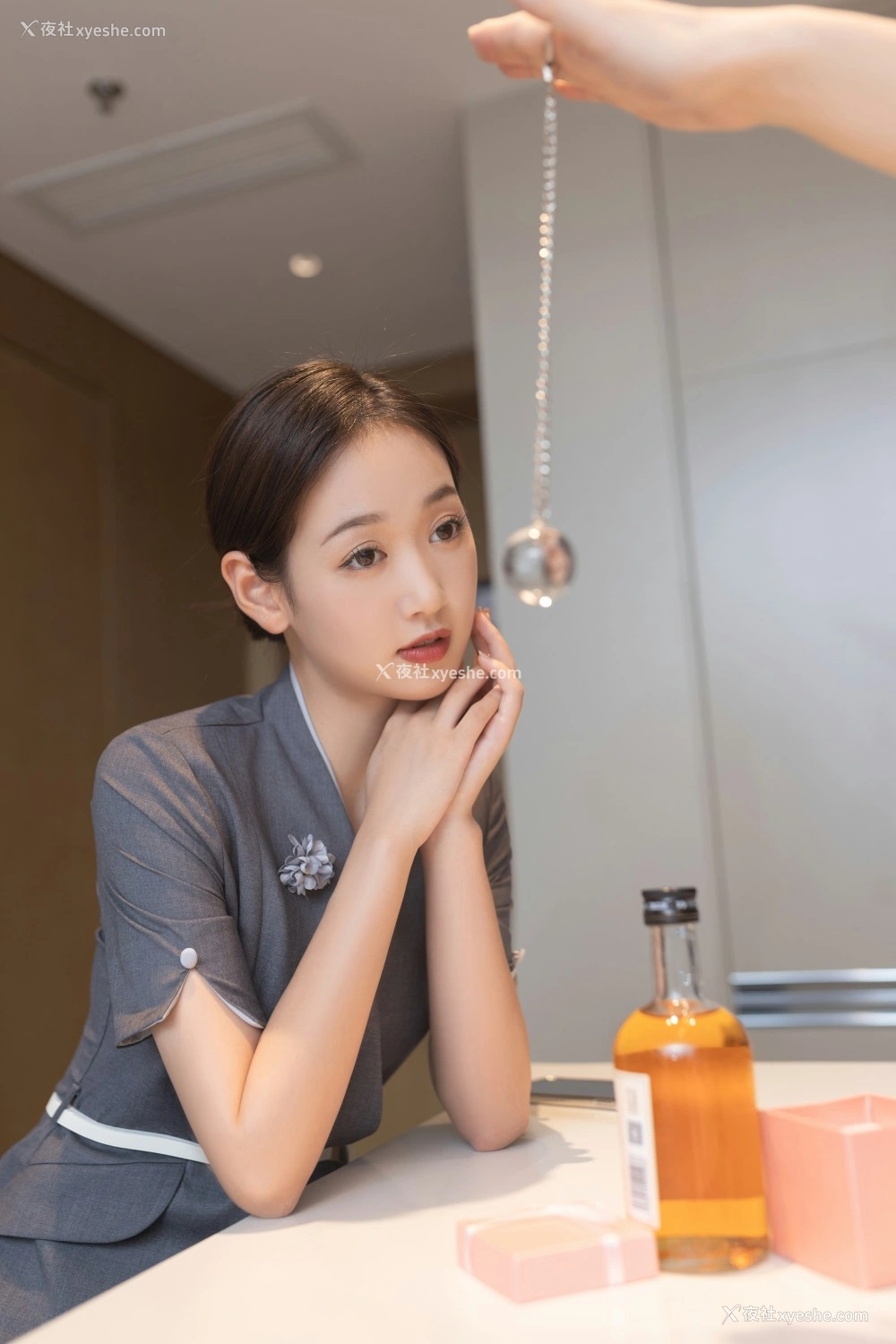 1P - 唐安琪职业装OL原版写真