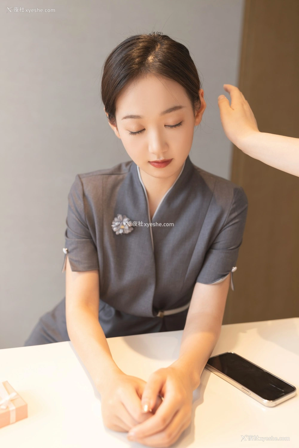 1P - 唐安琪职业装OL原版写真
