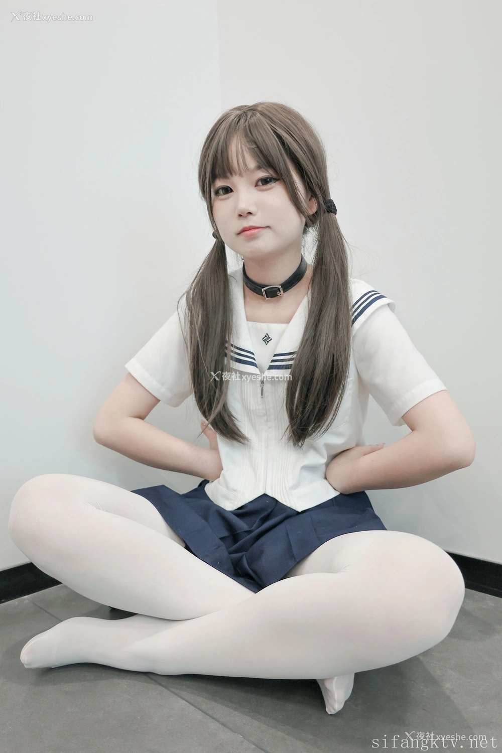 1P - 小冰《白丝制服》