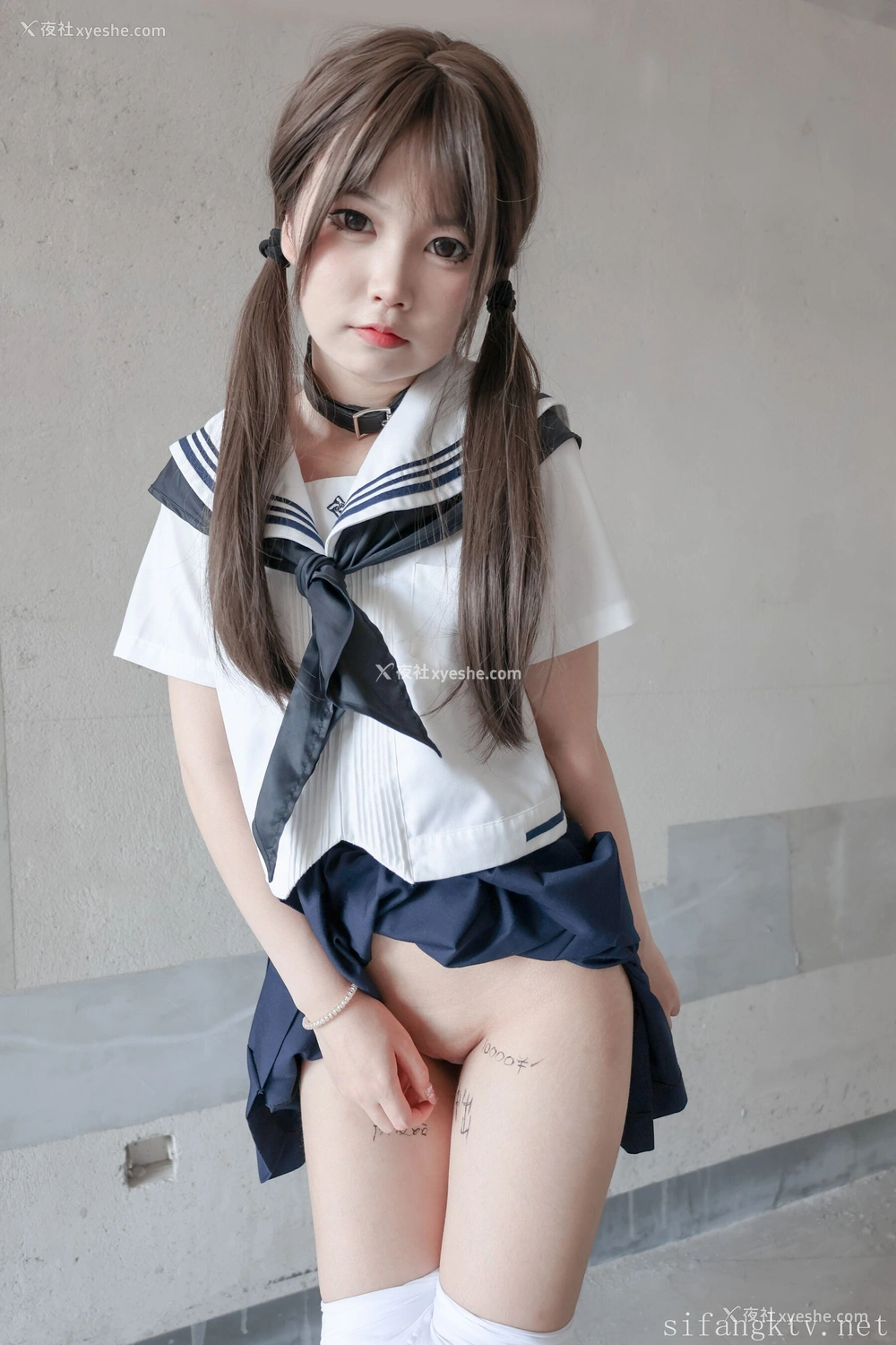 1P - 小冰《白丝制服》