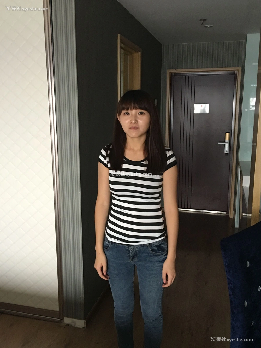 1P - 国模可可大尺度人体私拍套图