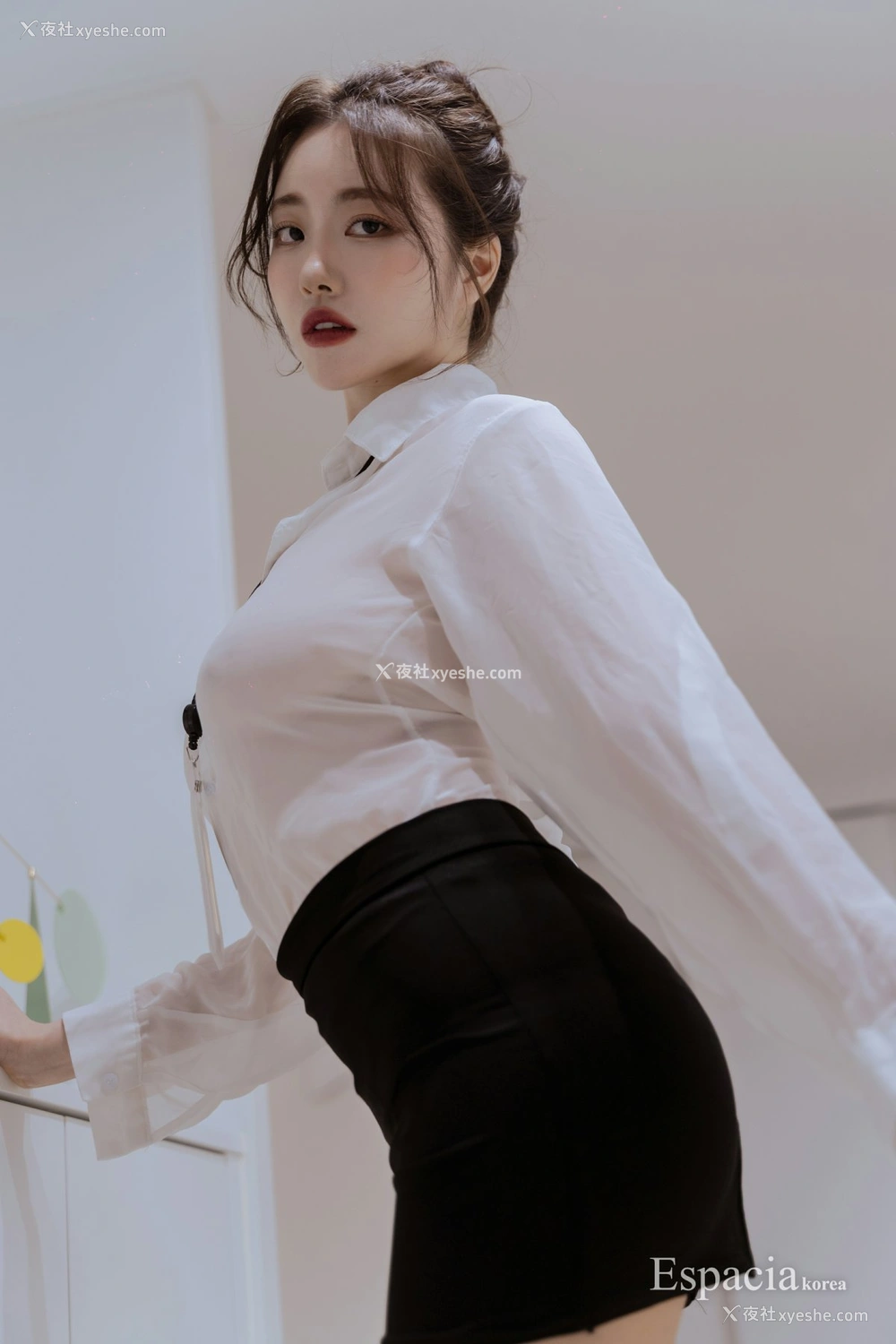 1P - [ESPACIAKOREA]016 EHC-101 – YUA
