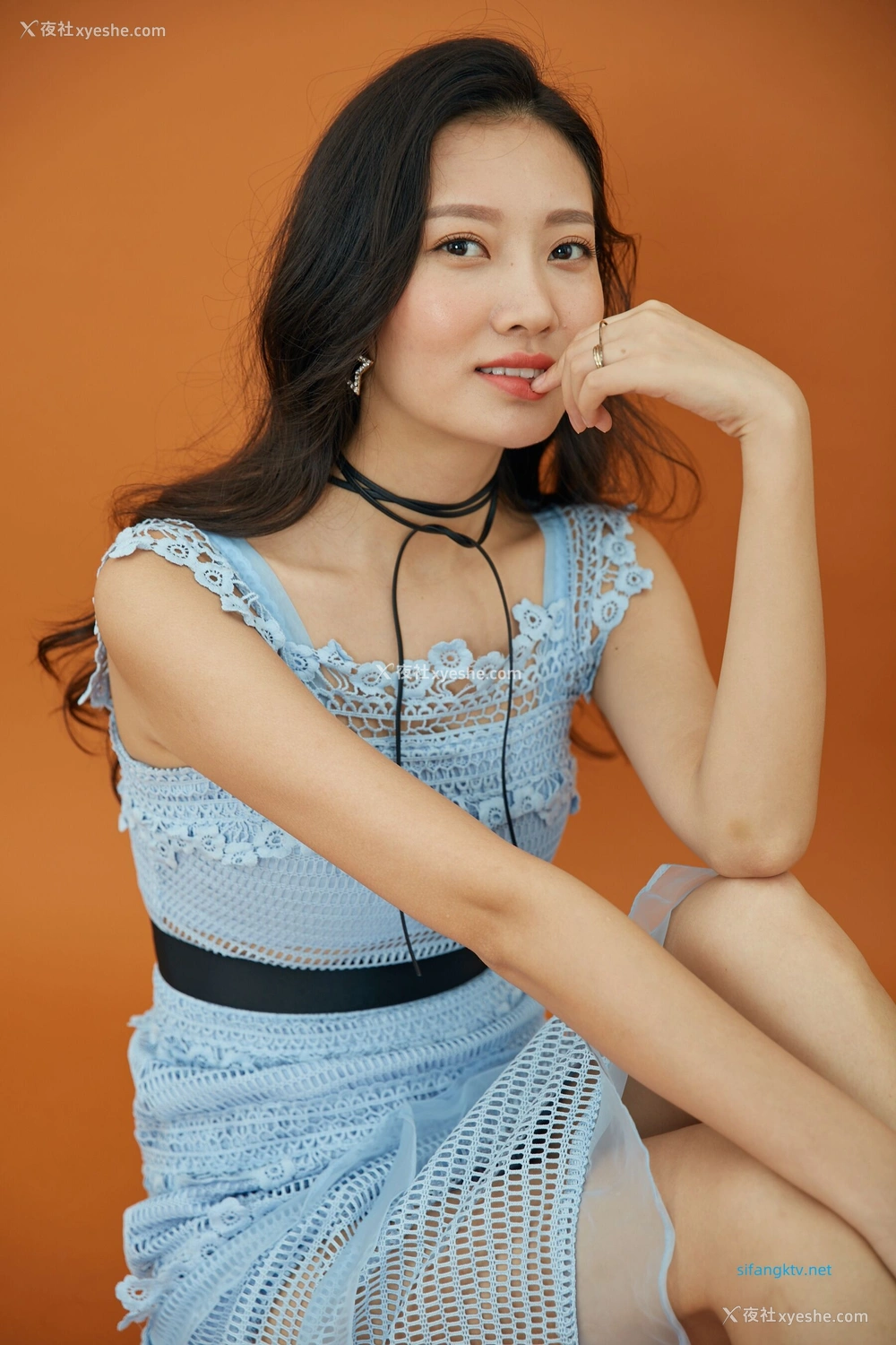 1P - 内地女演员曹成方子性感透点写真