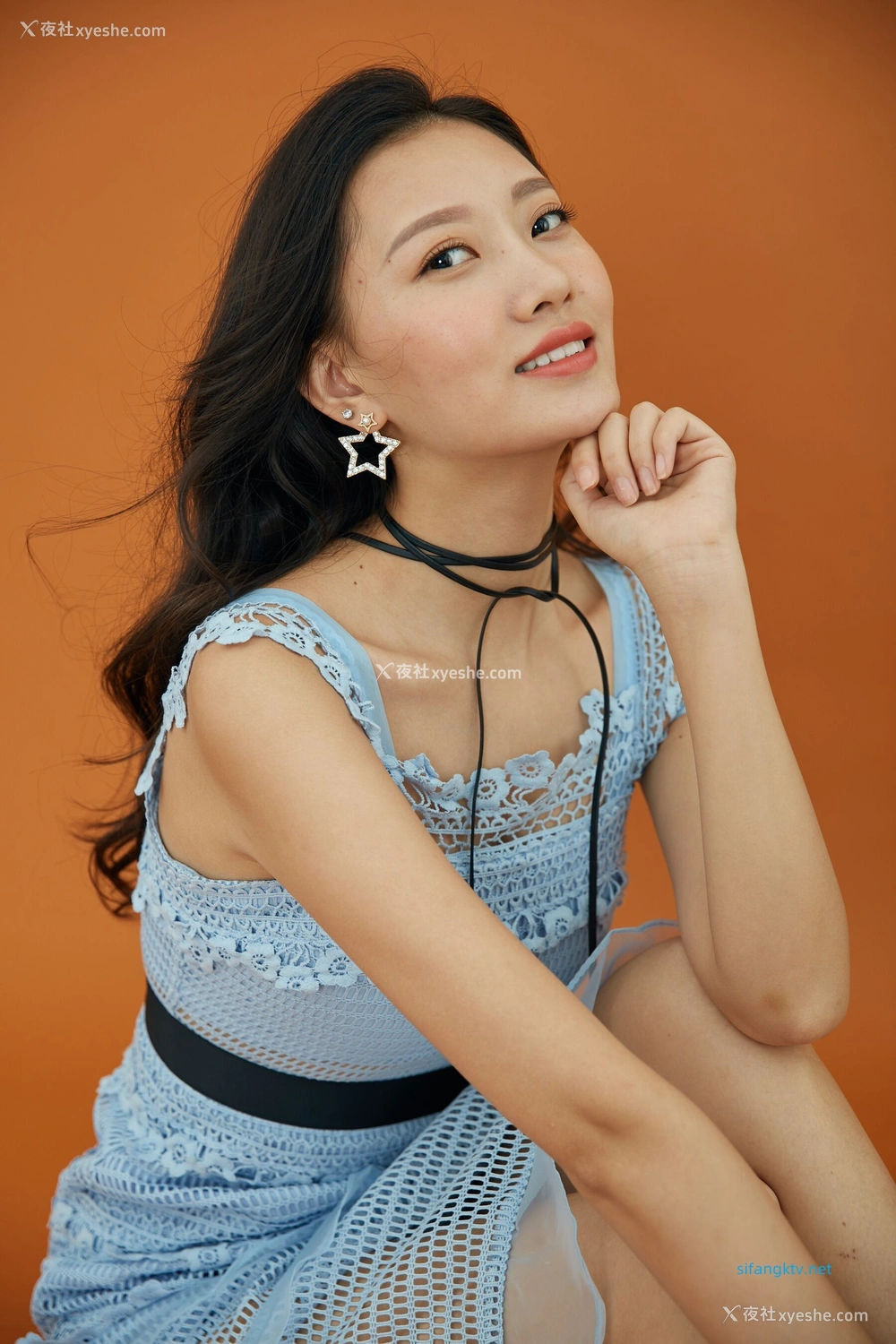 1P - 内地女演员曹成方子性感透点写真