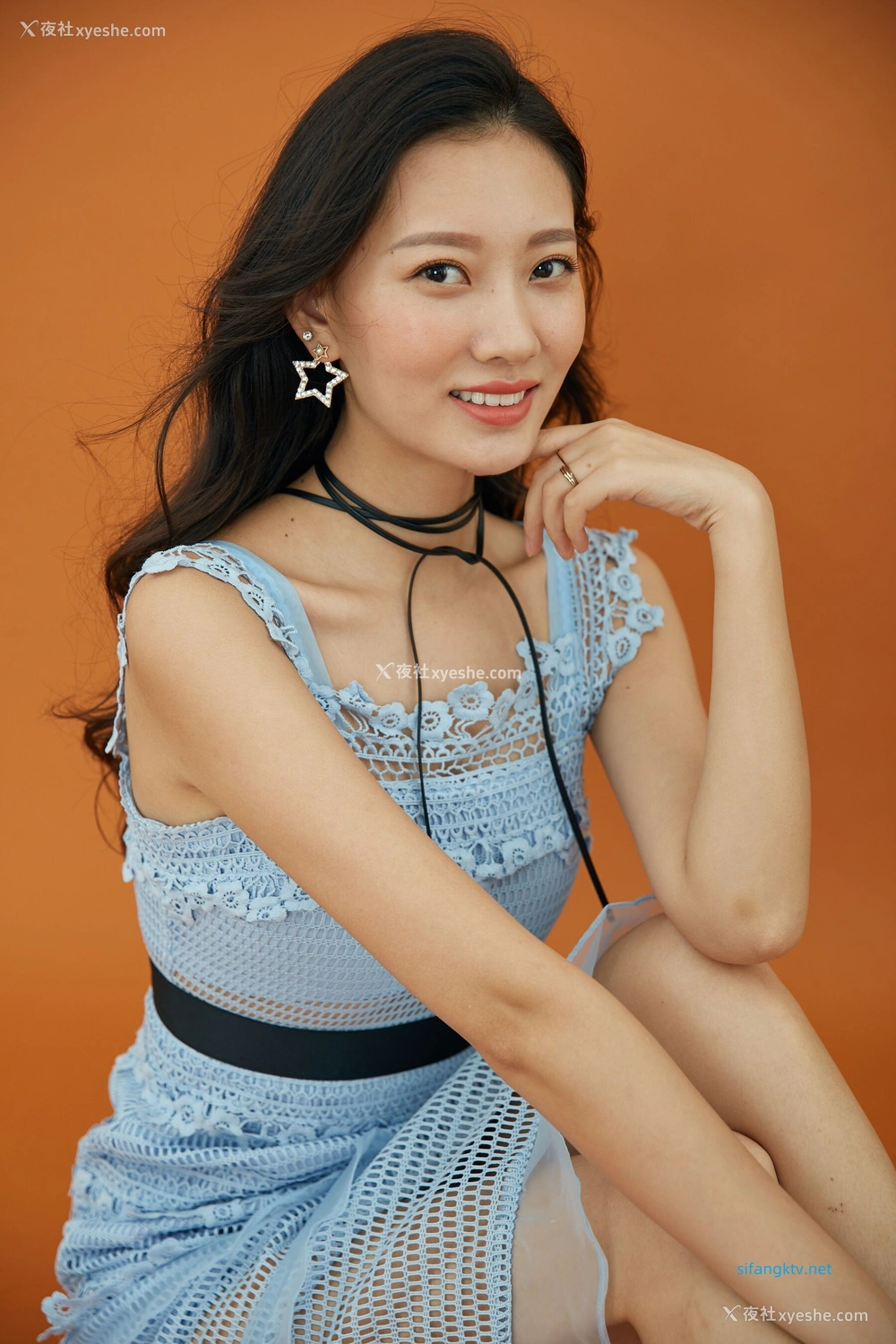 1P - 内地女演员曹成方子性感透点写真