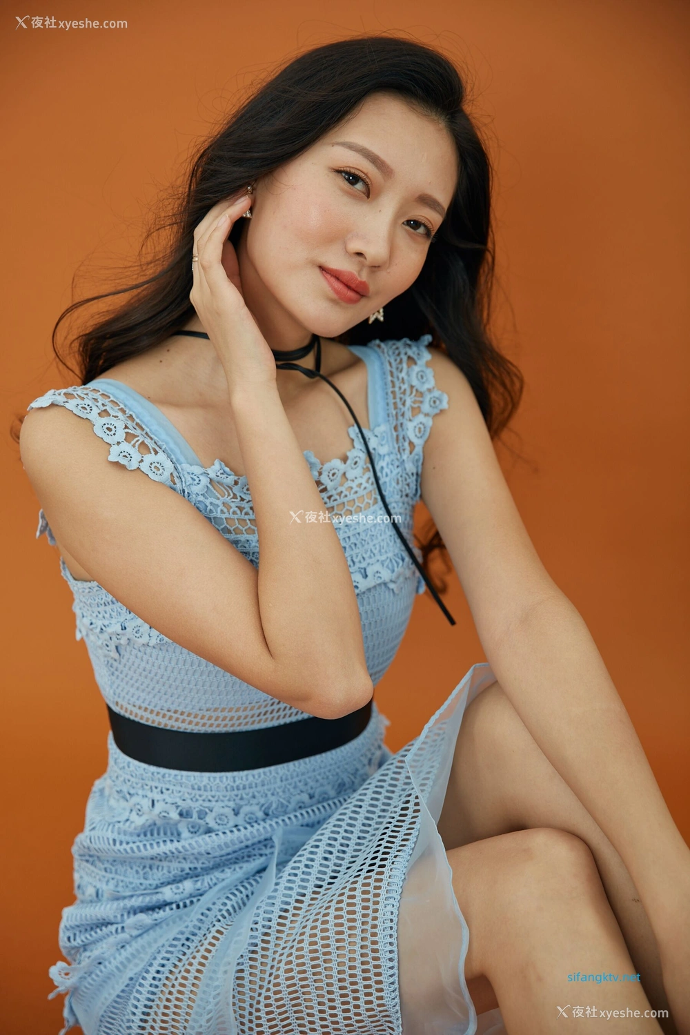 1P - 内地女演员曹成方子性感透点写真