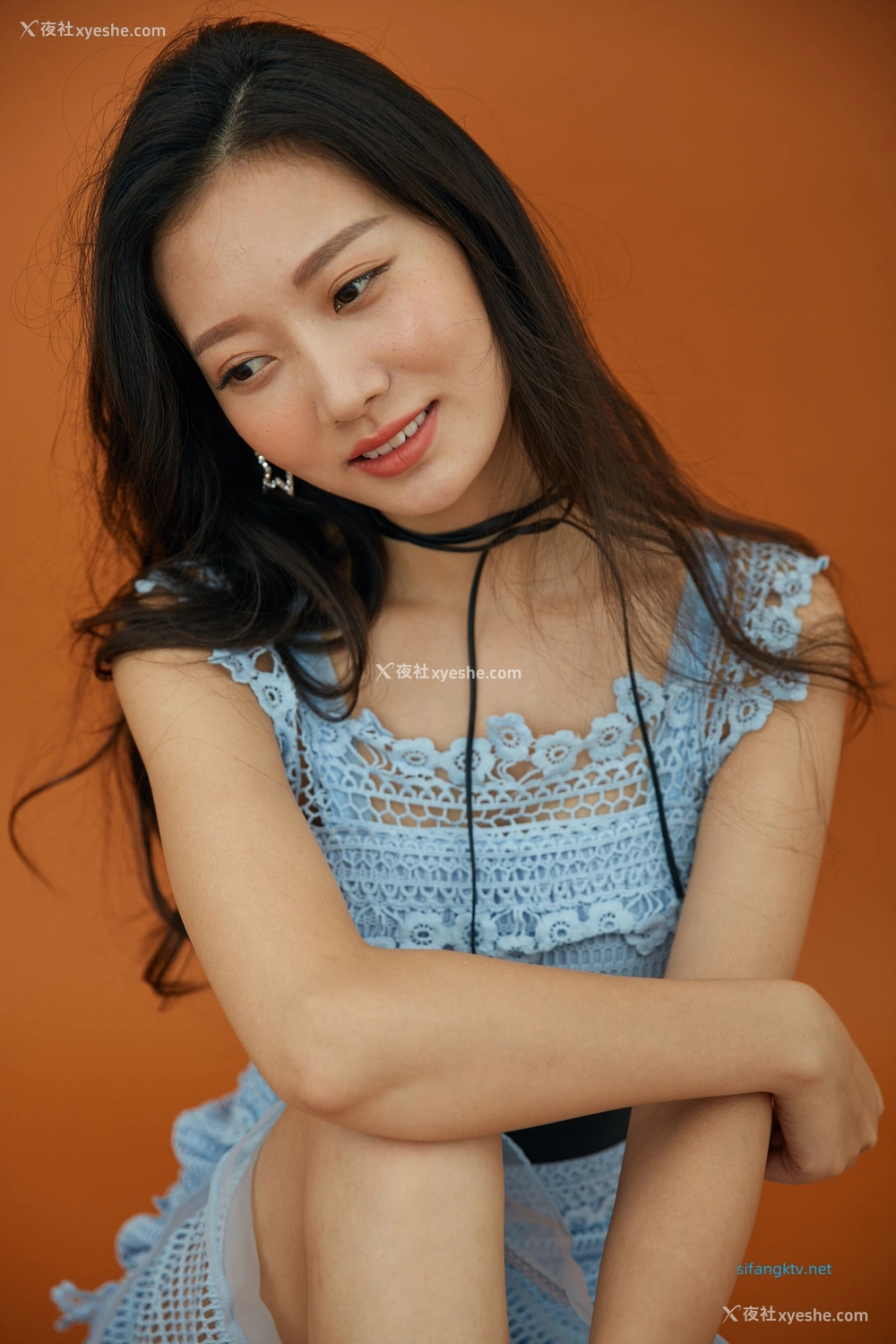 1P - 内地女演员曹成方子性感透点写真