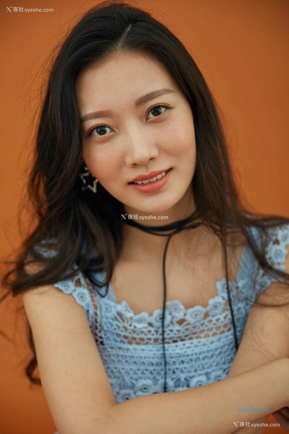 1P - 内地女演员曹成方子性感透点写真