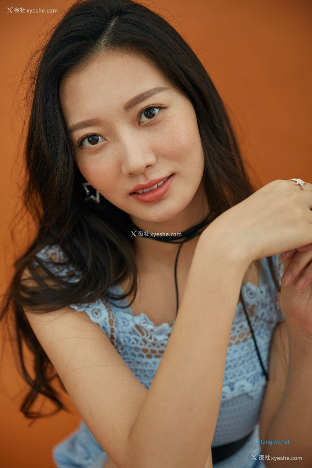 1P - 内地女演员曹成方子性感透点写真