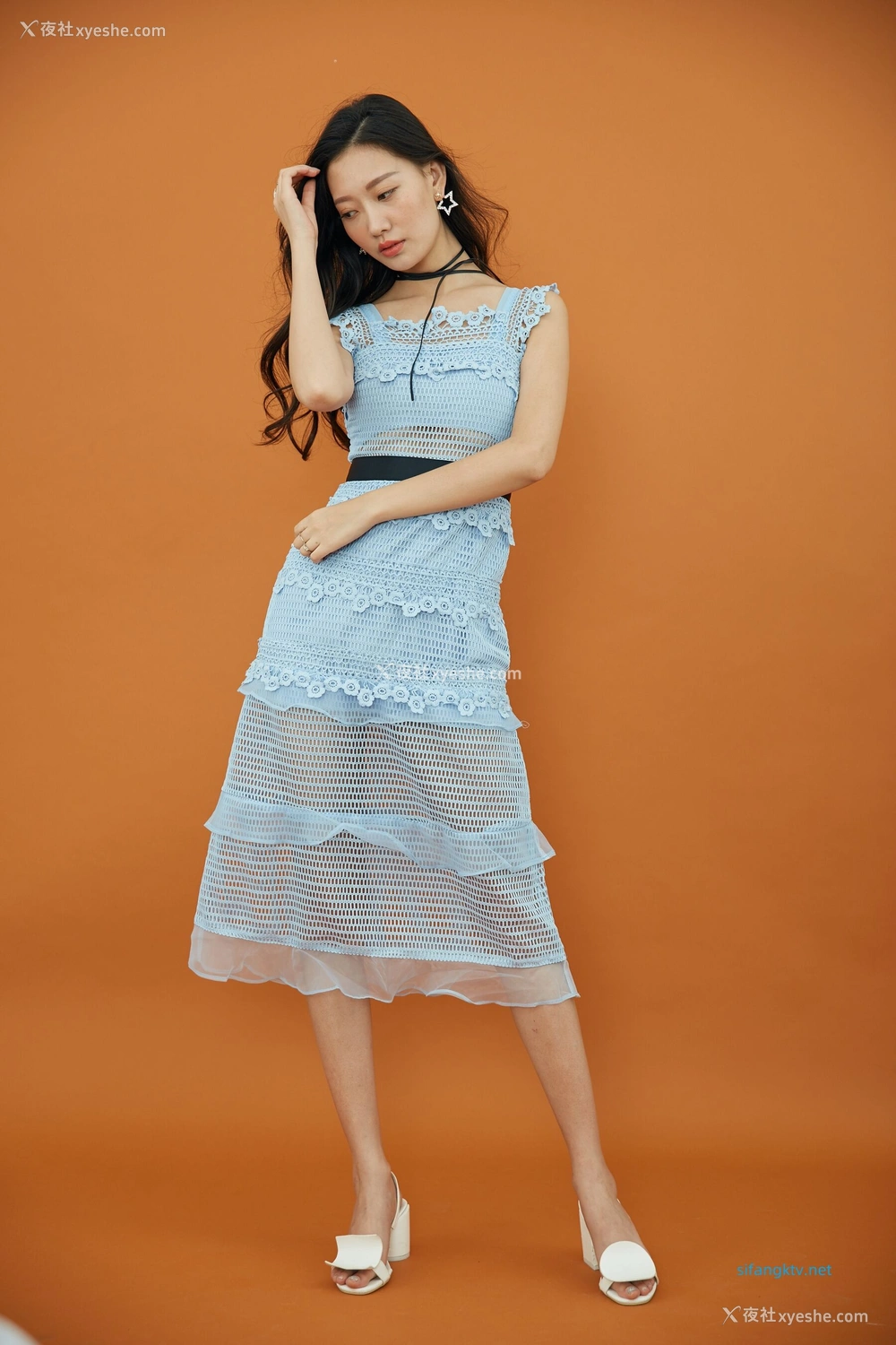 1P - 内地女演员曹成方子性感透点写真